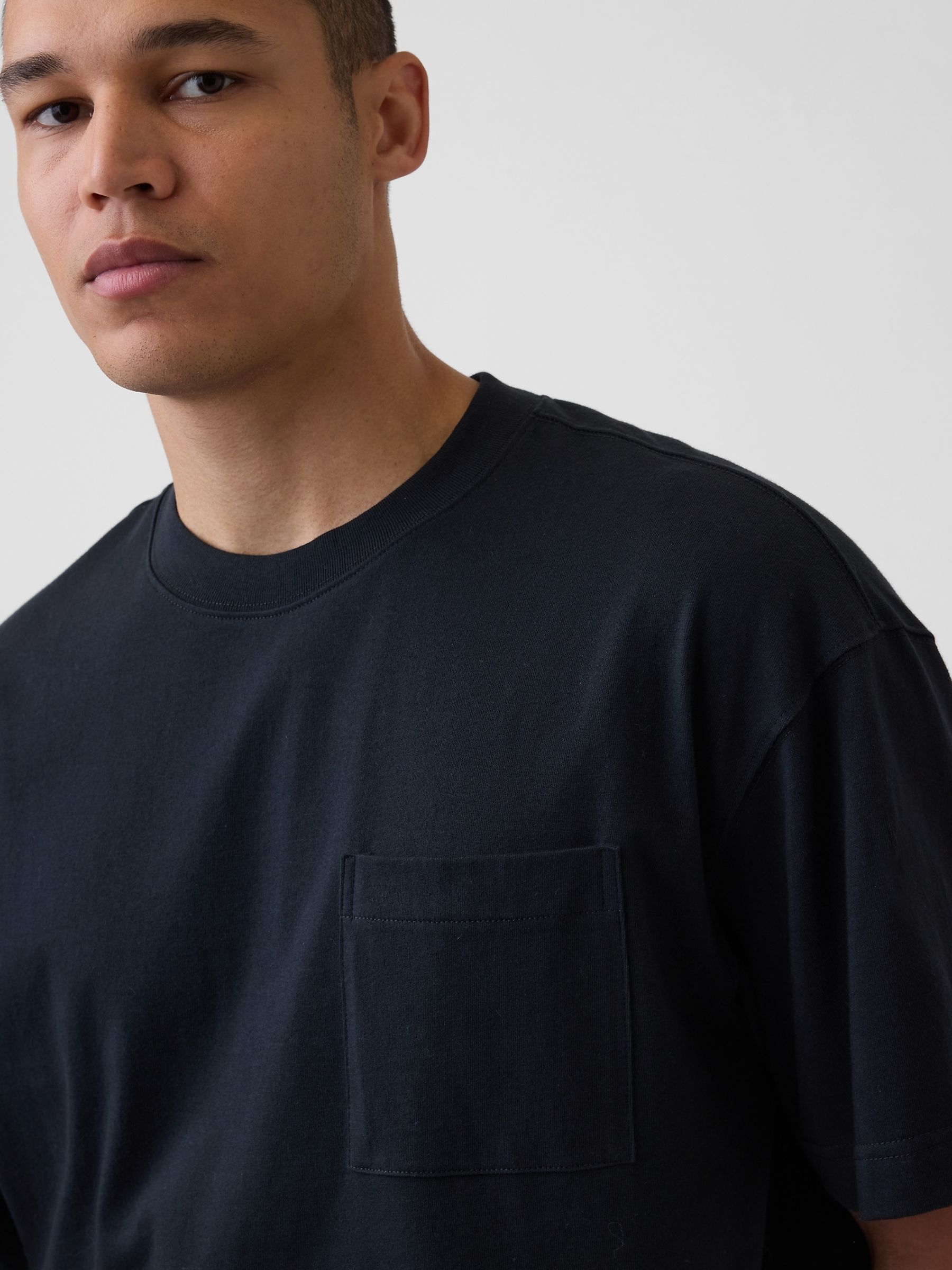 Black Oversized Boxy Pocket Short Sleeve T-Shirt - Image 4 of 4 Black Oversized Boxy Pocket Short Sleeve T-Shirt - Image 4 of 4