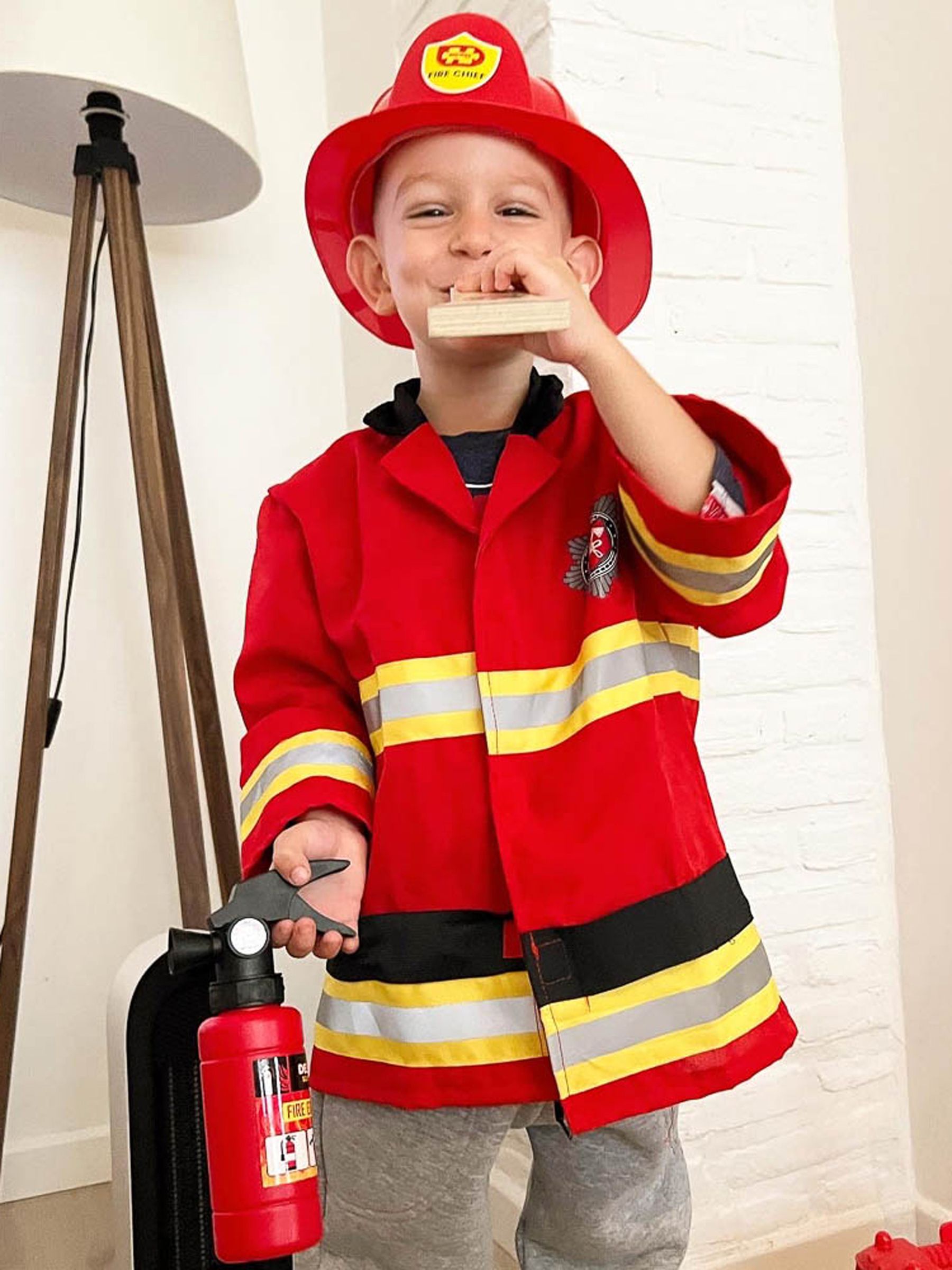Bigjigs Firefighter Helmet - Image 2 of 4