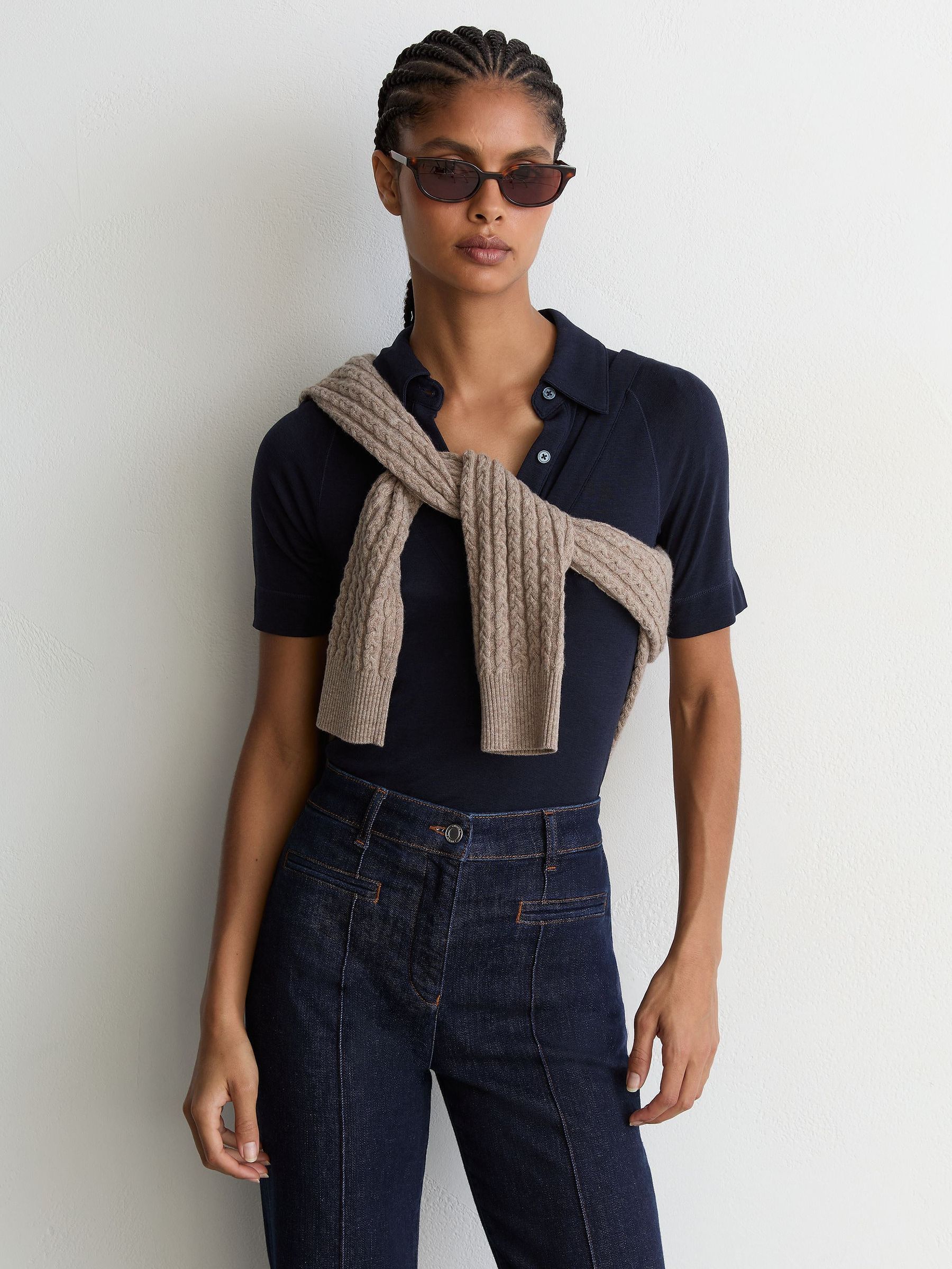 Pintuck-Detail Flared Jeans in Dark Blue - Image 4 of 8