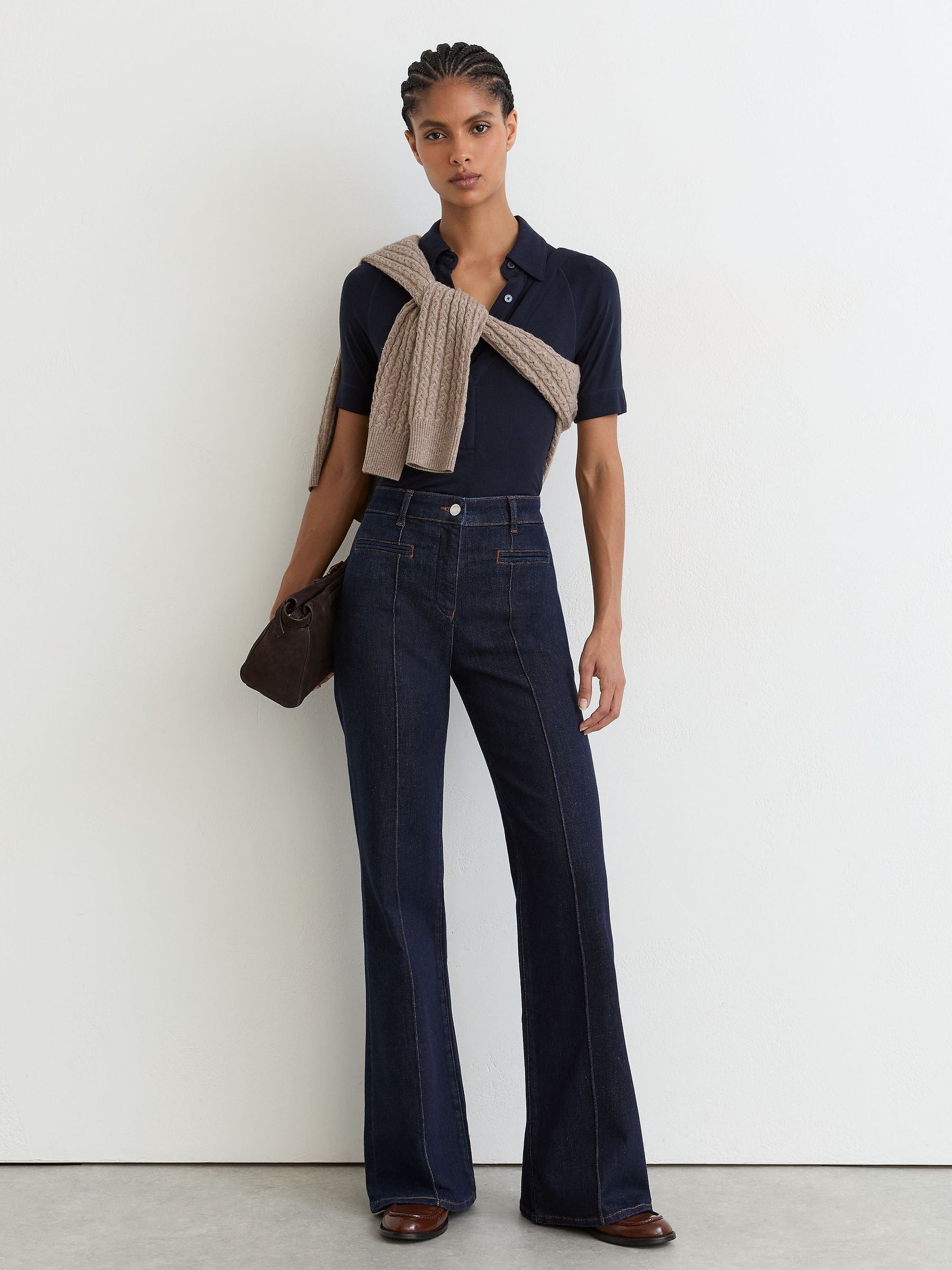 Pintuck-Detail Flared Jeans in Dark Blue - Image 5 of 8