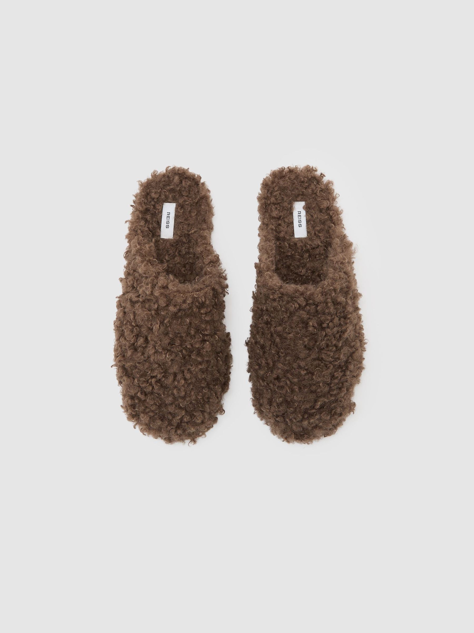 رمادي - Reiss Freya Borg Mule Slippers - الصورة 2 من 4