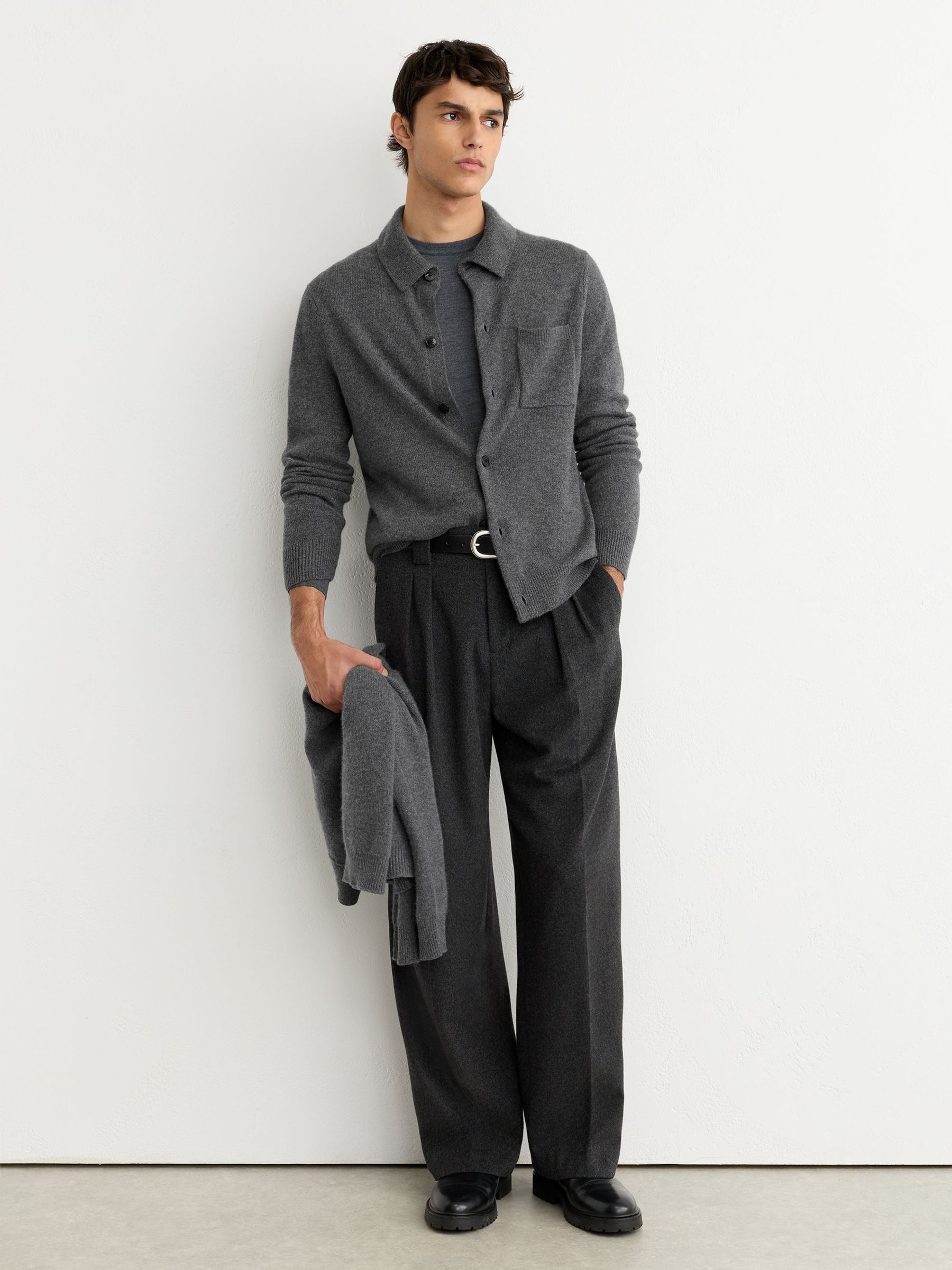 Wool-Cashmere Knitted Overshirt in Charcoal Melange - Image 4 of 6