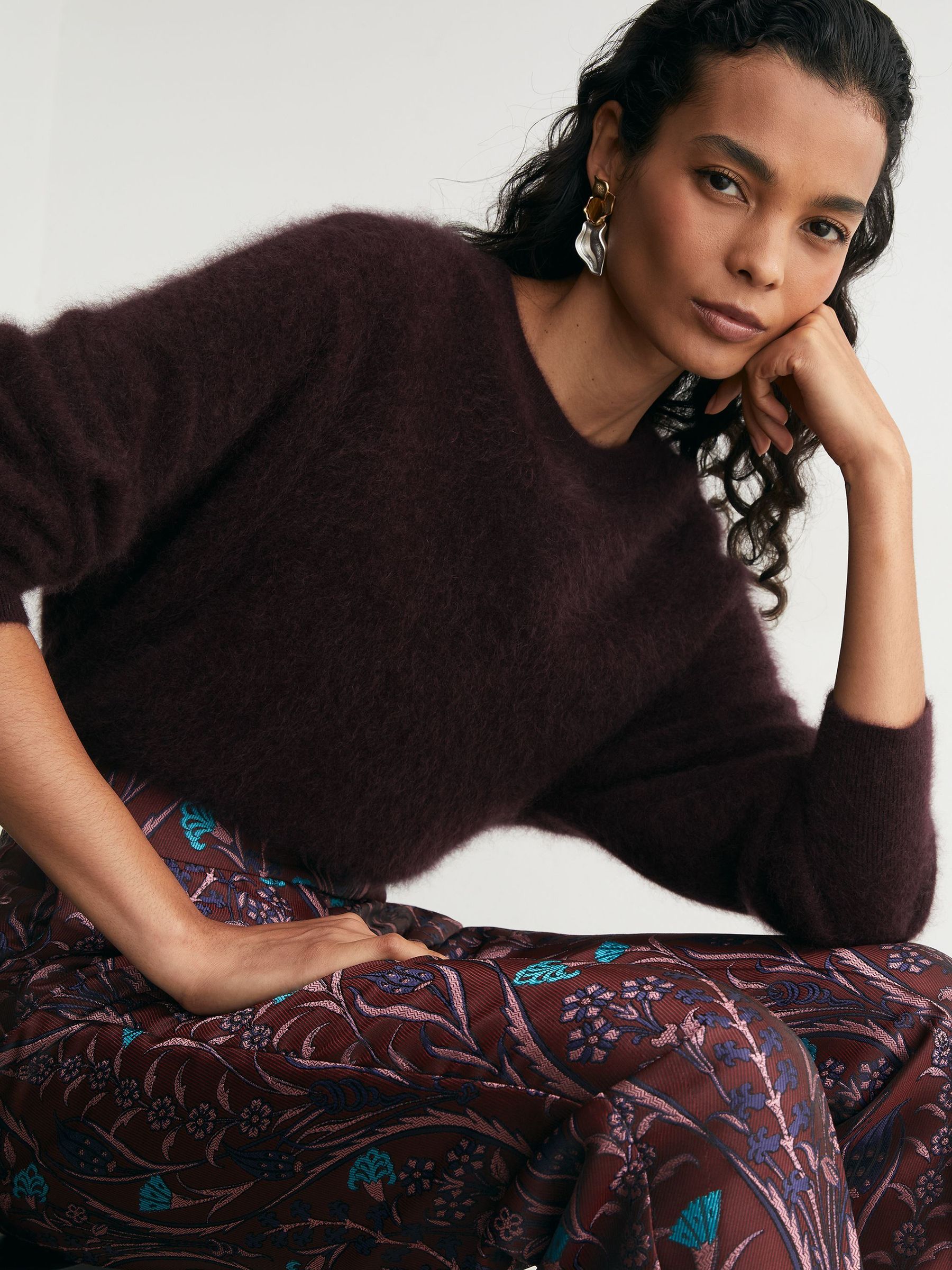 Jacquard Tapered Trousers in Purple - Image 1 de 9