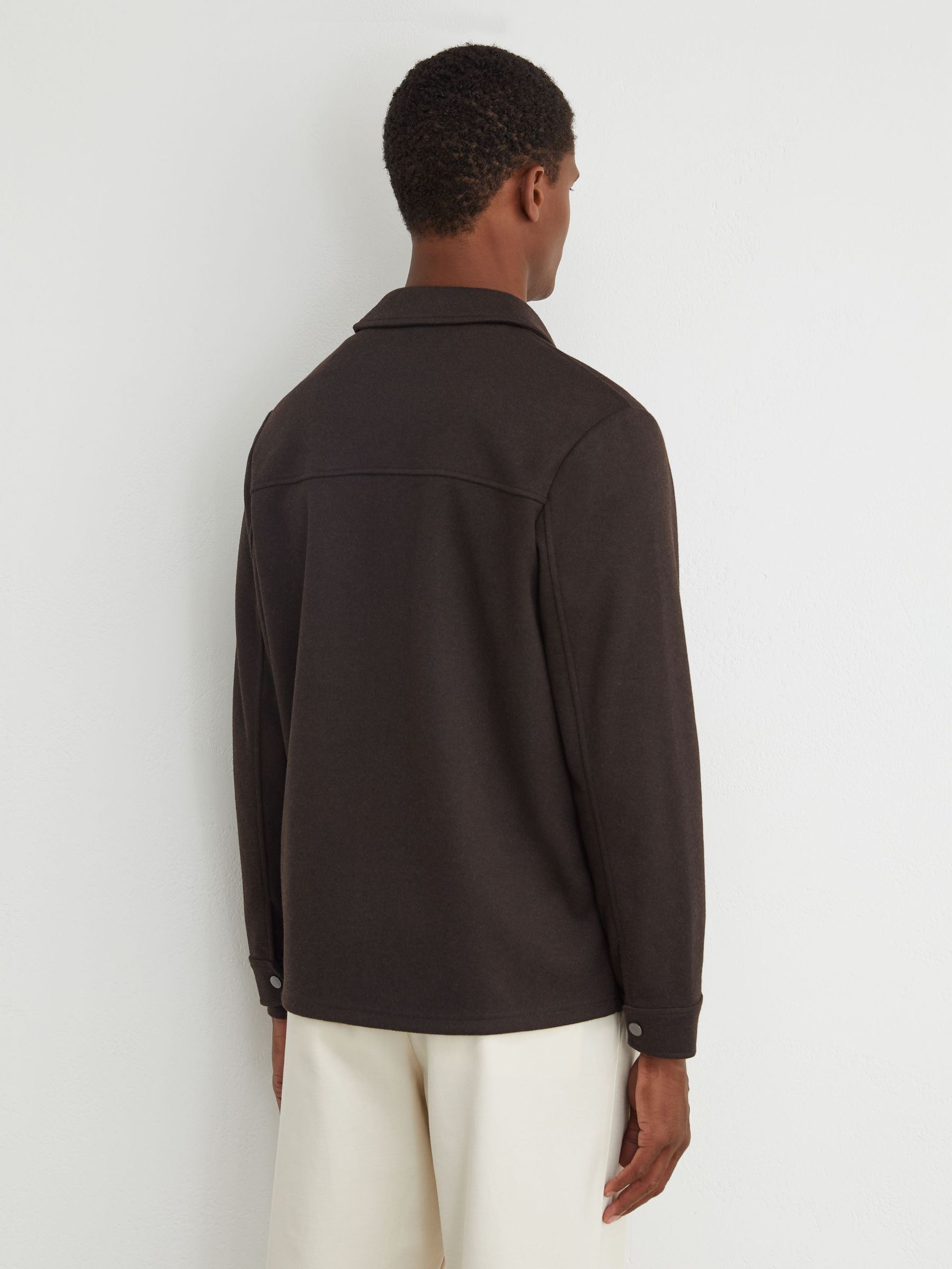 Regular Fit Shirt in Dark Brown - Bild 7 von 8