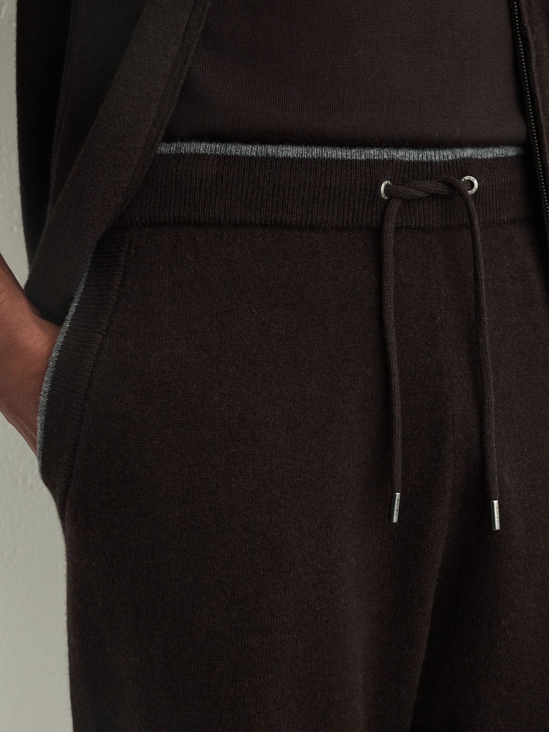 Merino Wool-Blend Cuffed Joggers in Chocolate Brown - Image 4 of 6