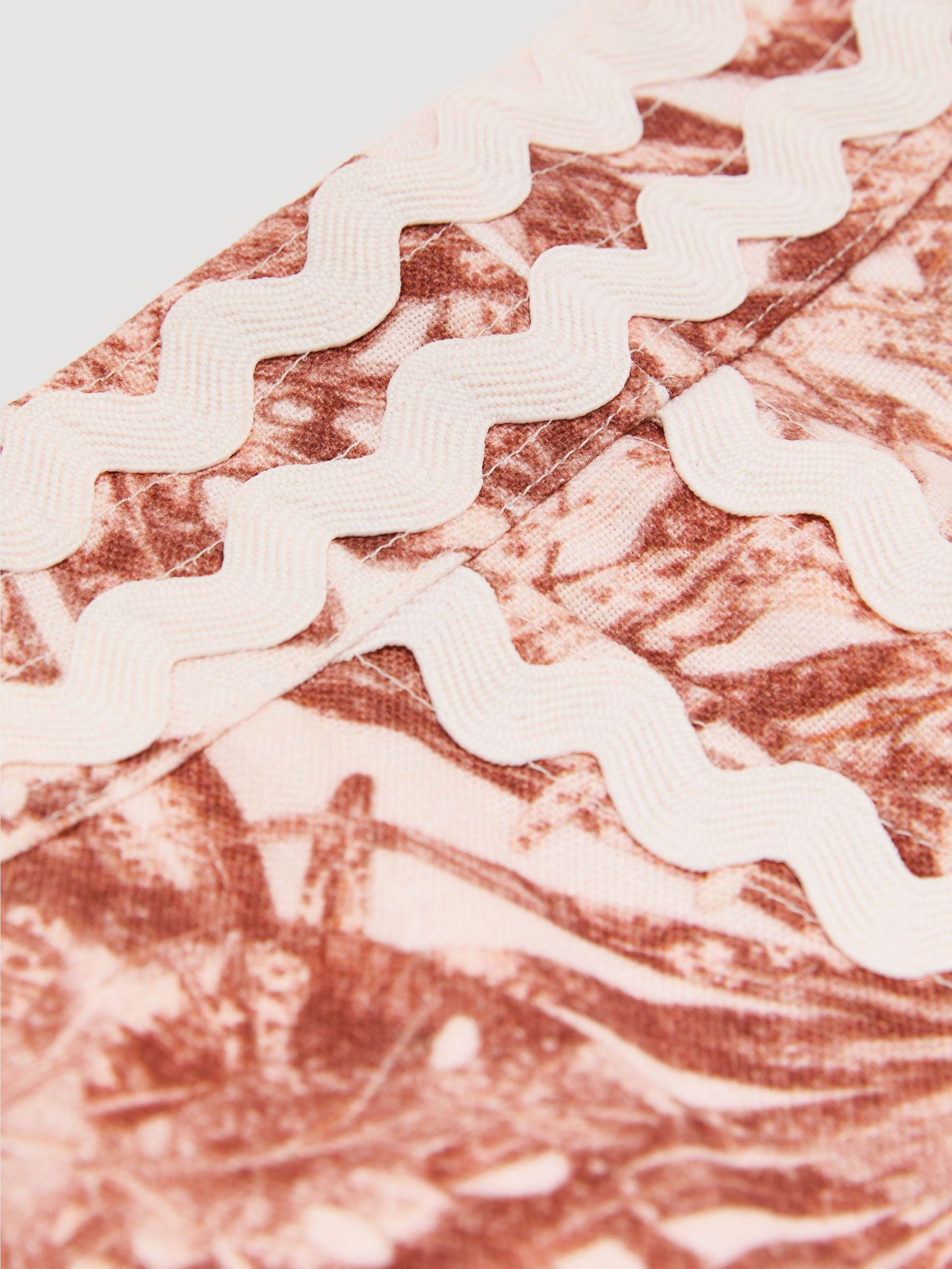 Linen Leaf-Print Wave-Trim Mini Skirt in Pale Pink - Image 6 of 6