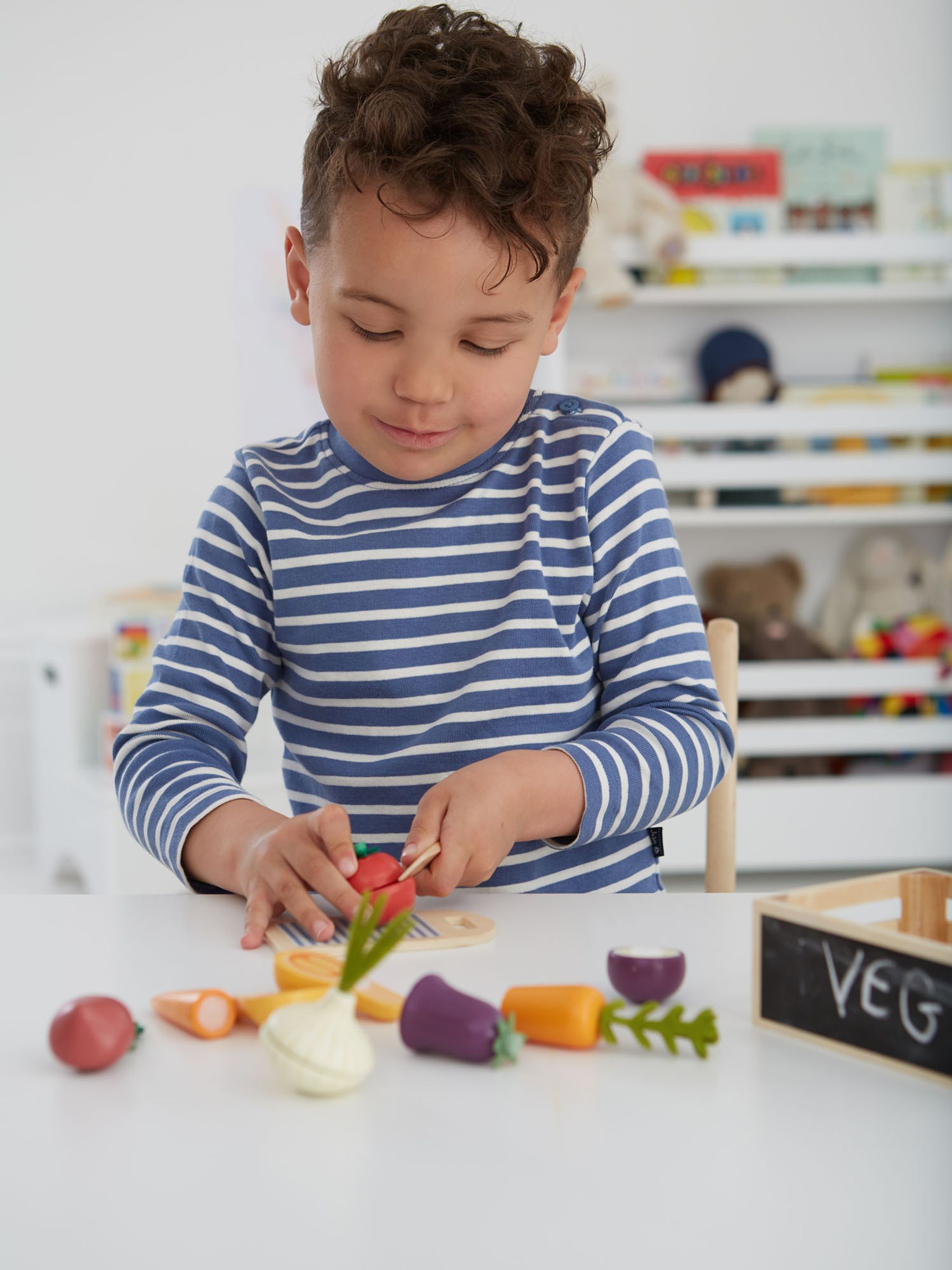 Wooden Vegetable Play Food Set | JoJo Maman Bébé