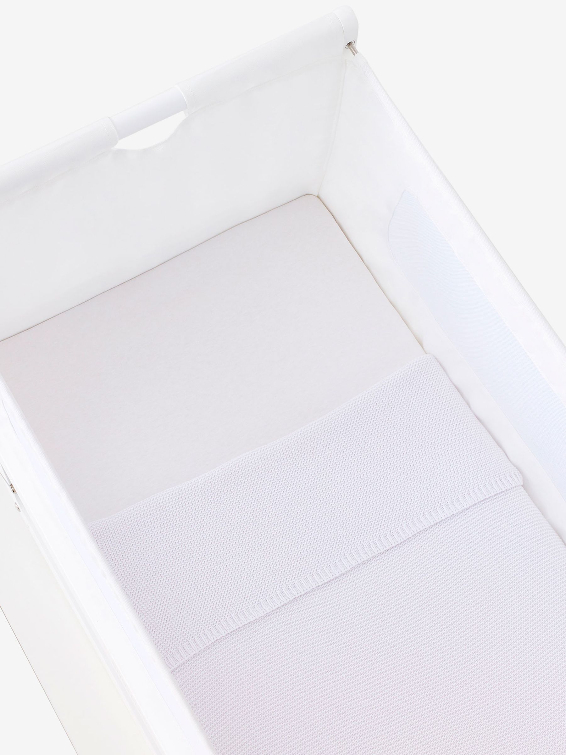 SnuzBaskit White 2-Pack Moses Basket/Pram Fitted Sheets - Image 5 of 6