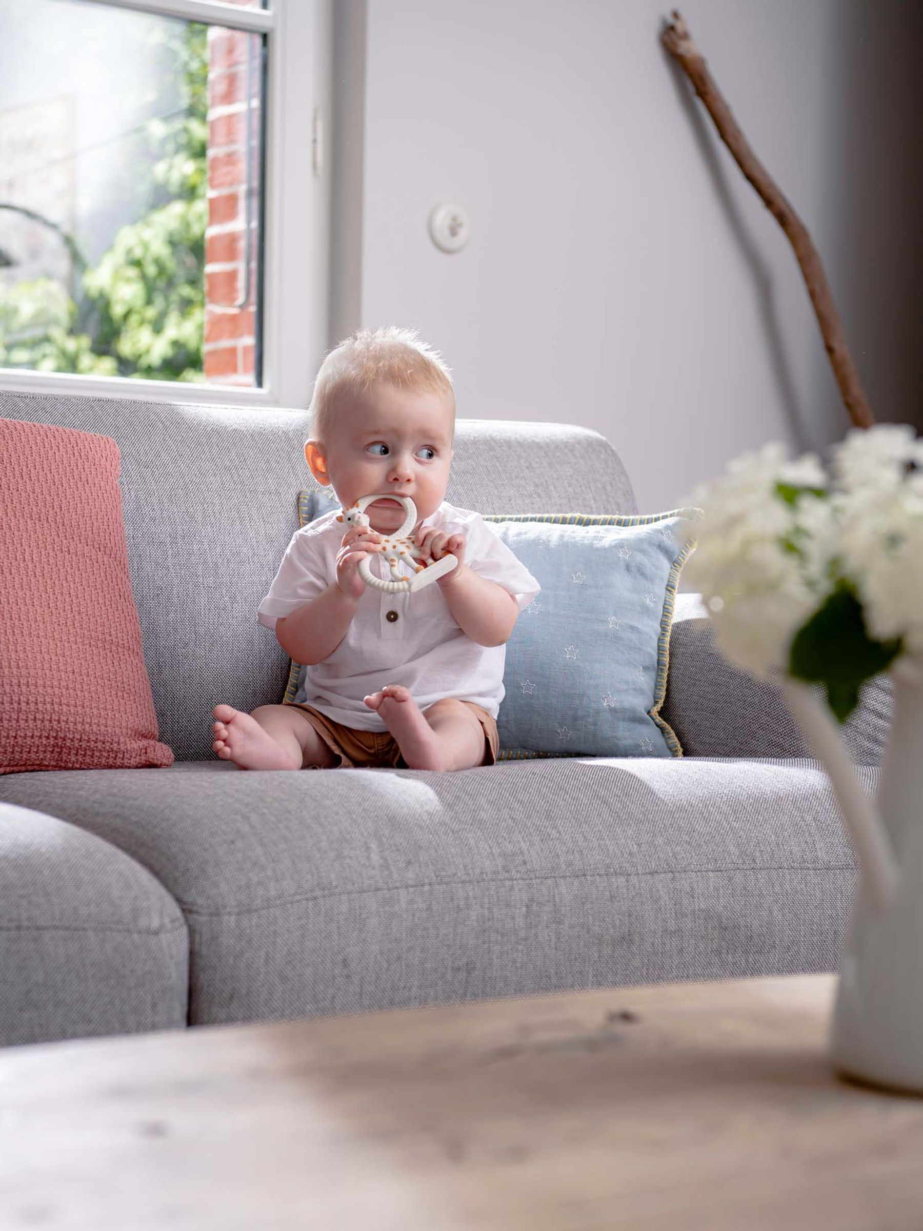 Sophie La Girafe So'pure Teething Ring - Image 4 of 5