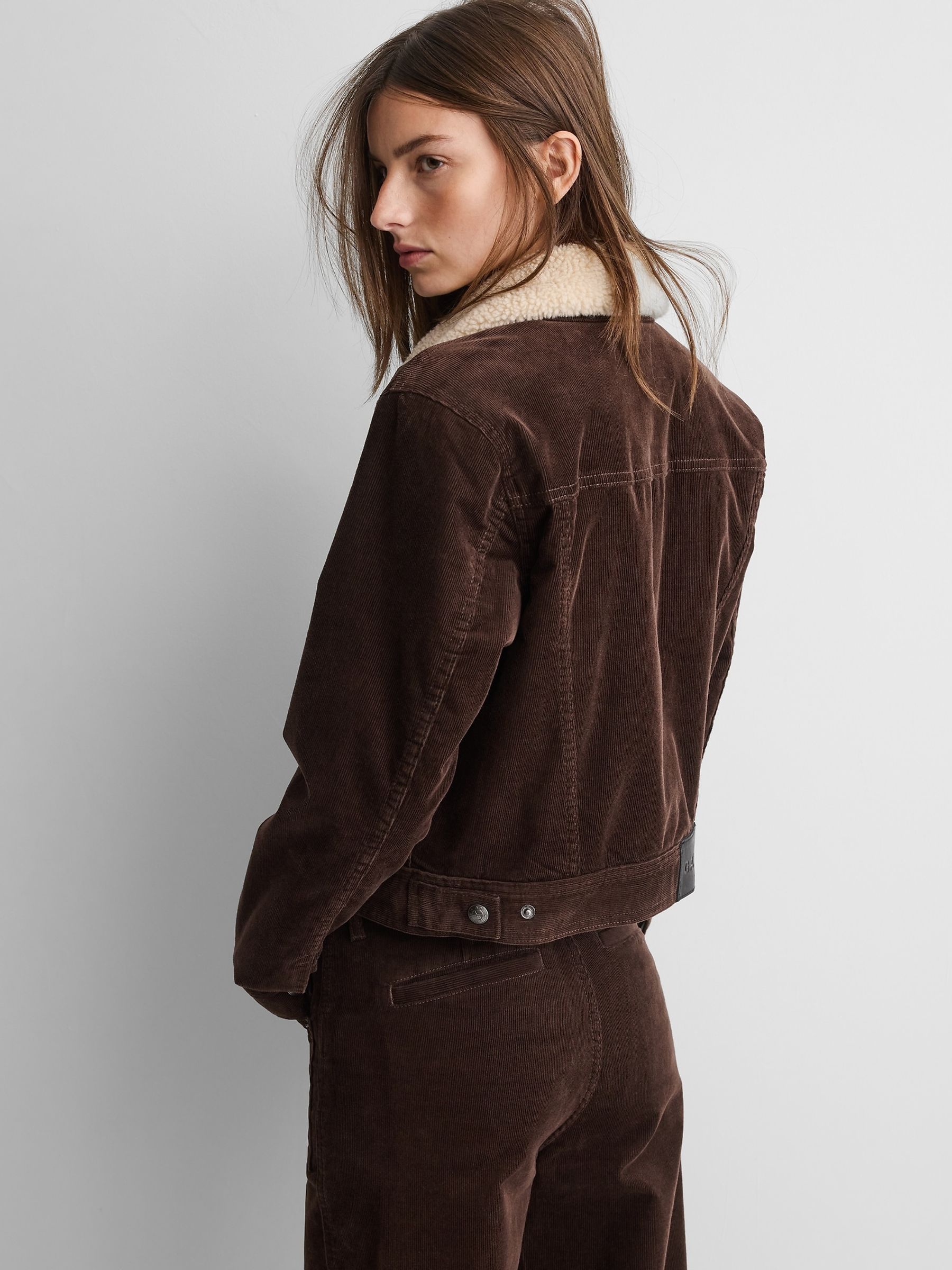 Gap x A.P.C. Brown Icon Corduroy Crop Jacket - Image 2 of 7