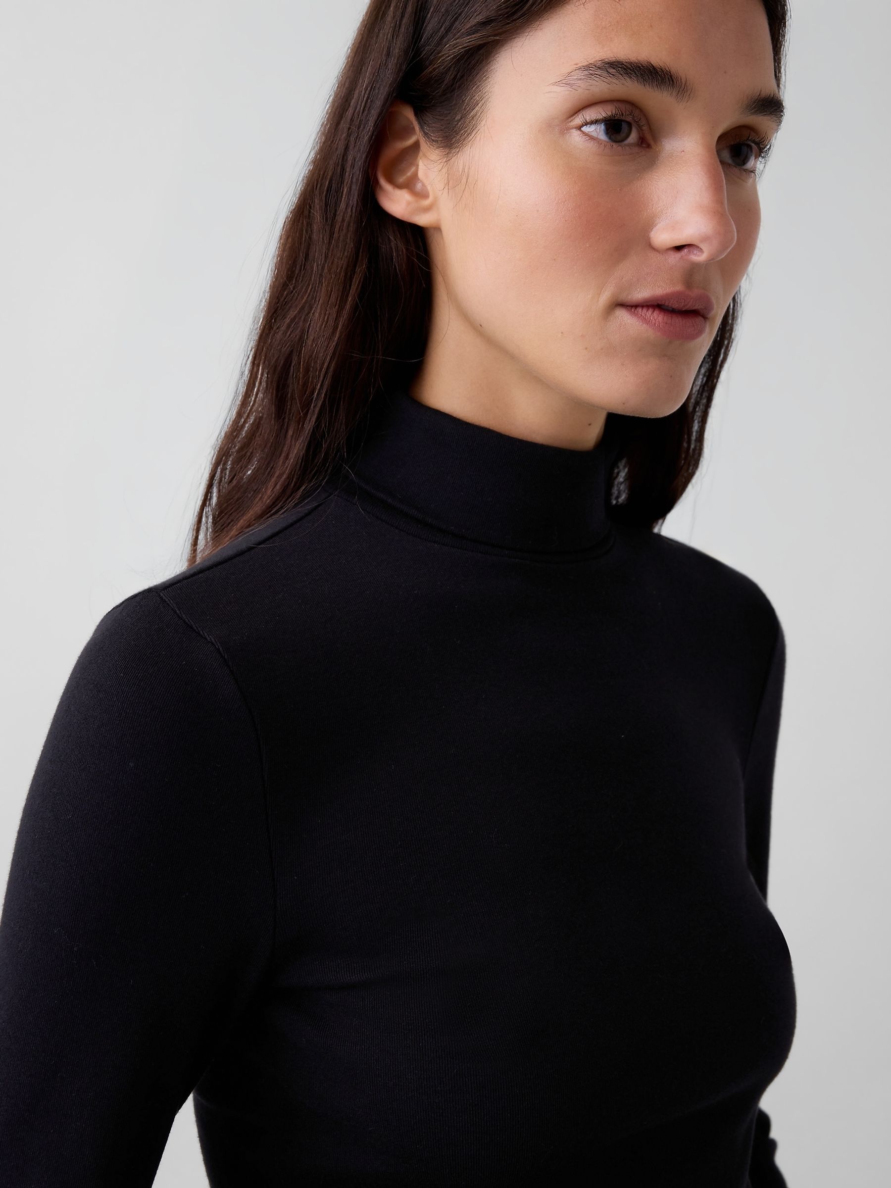 Black Modern Turtleneck Long Sleeve T-Shirt - Image 4 of 5