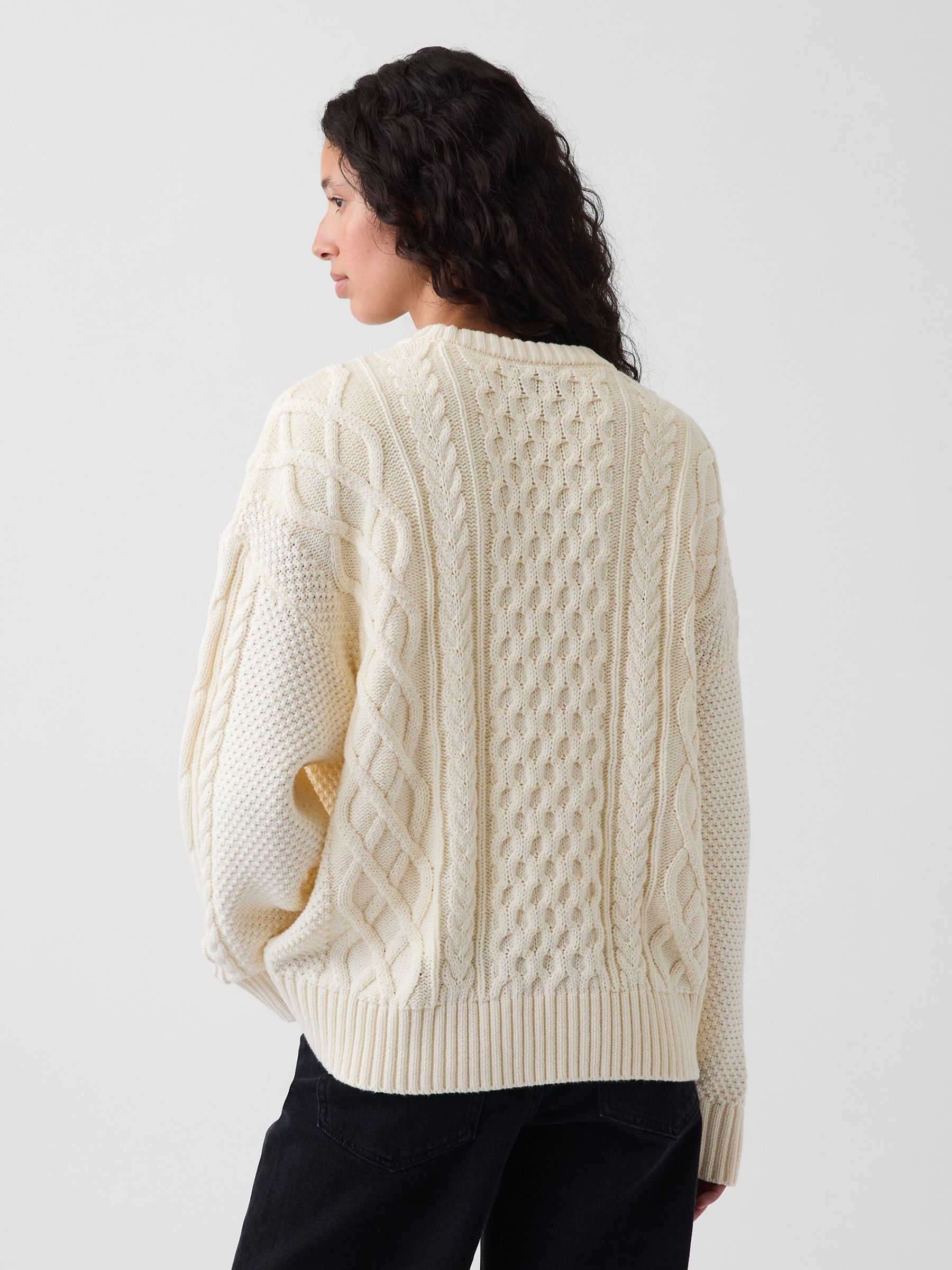 White Cable-Knit Oversized Jumper - Image 2 of 3 White Cable-Knit Oversized Jumper - Image 2 of 3