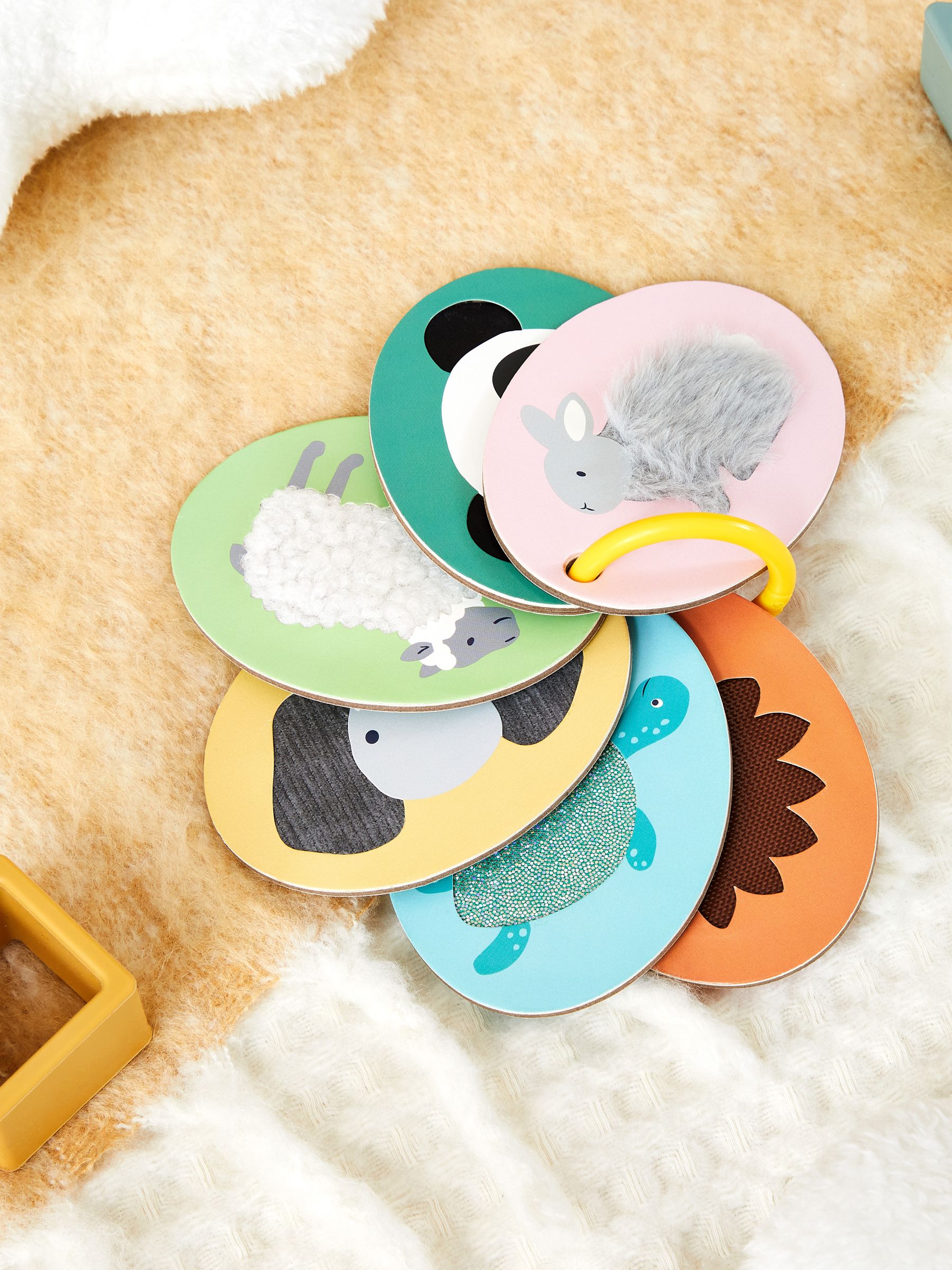 Touch and Feel Animal Cards - Image 1 of 6