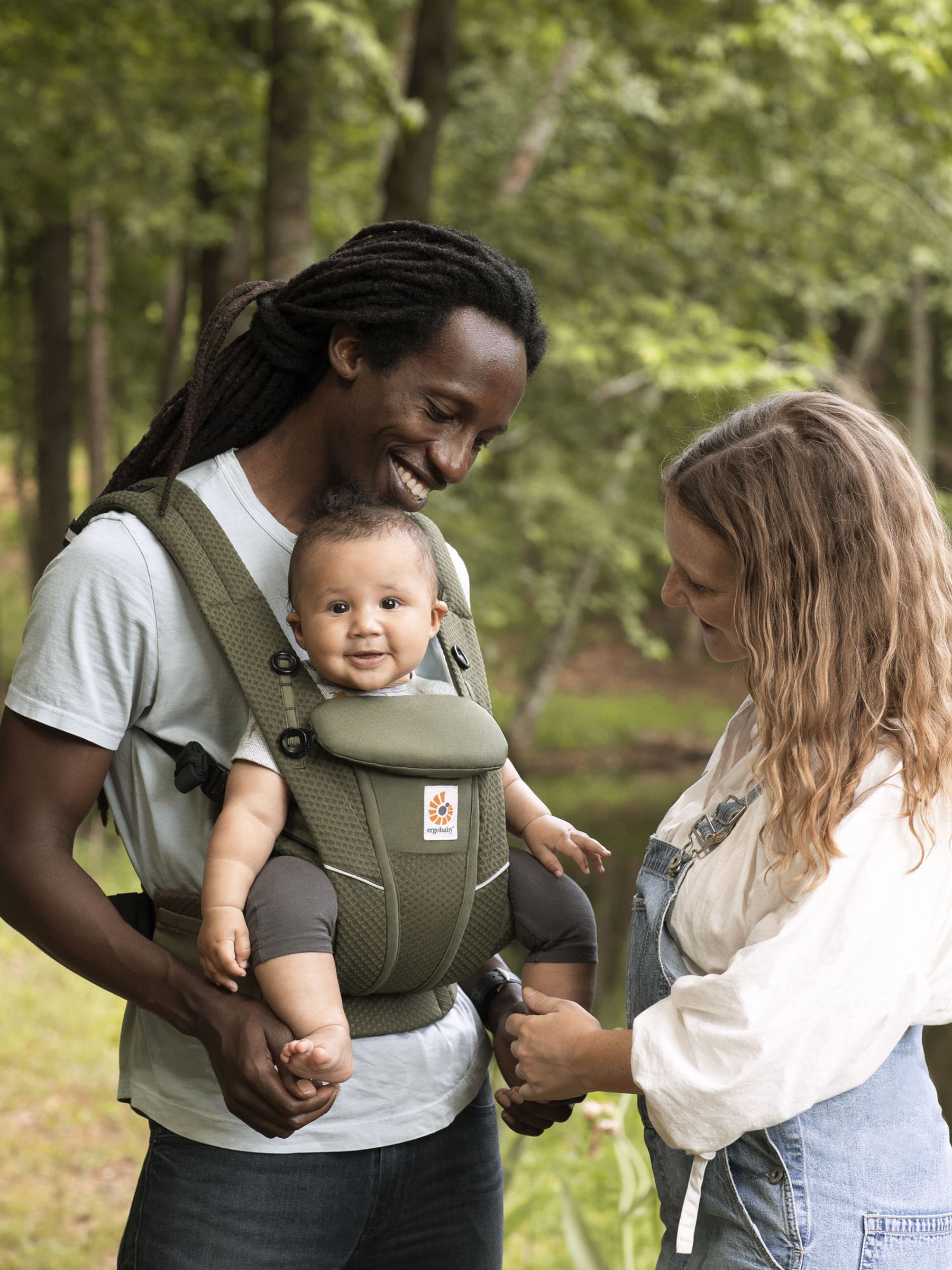 Ergobaby Omni Breeze Baby Carrier - Image 8 of 11