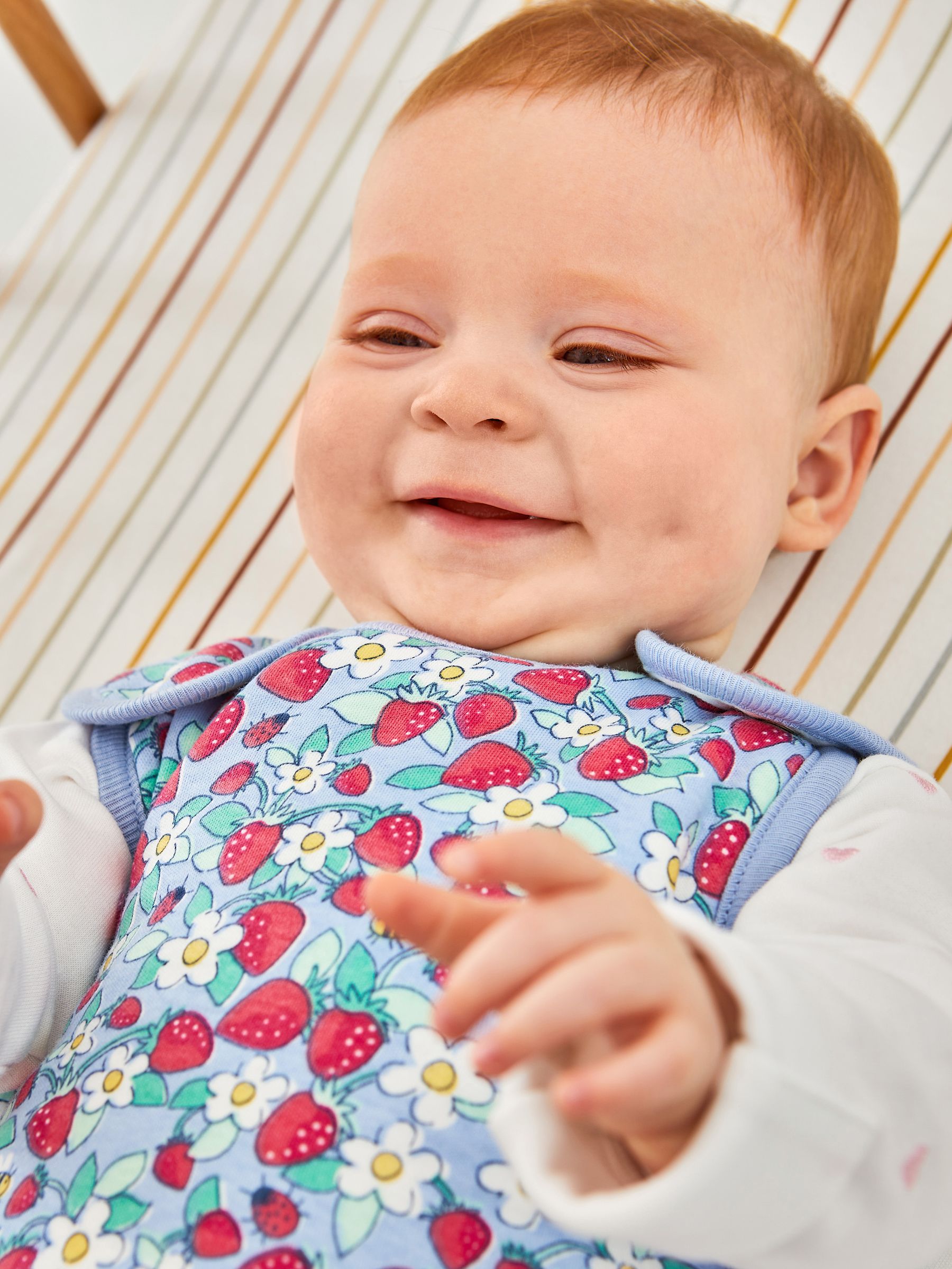 Blue Strawberry 2.5 Tog Baby Sleeping Bag - Image 4 of 6