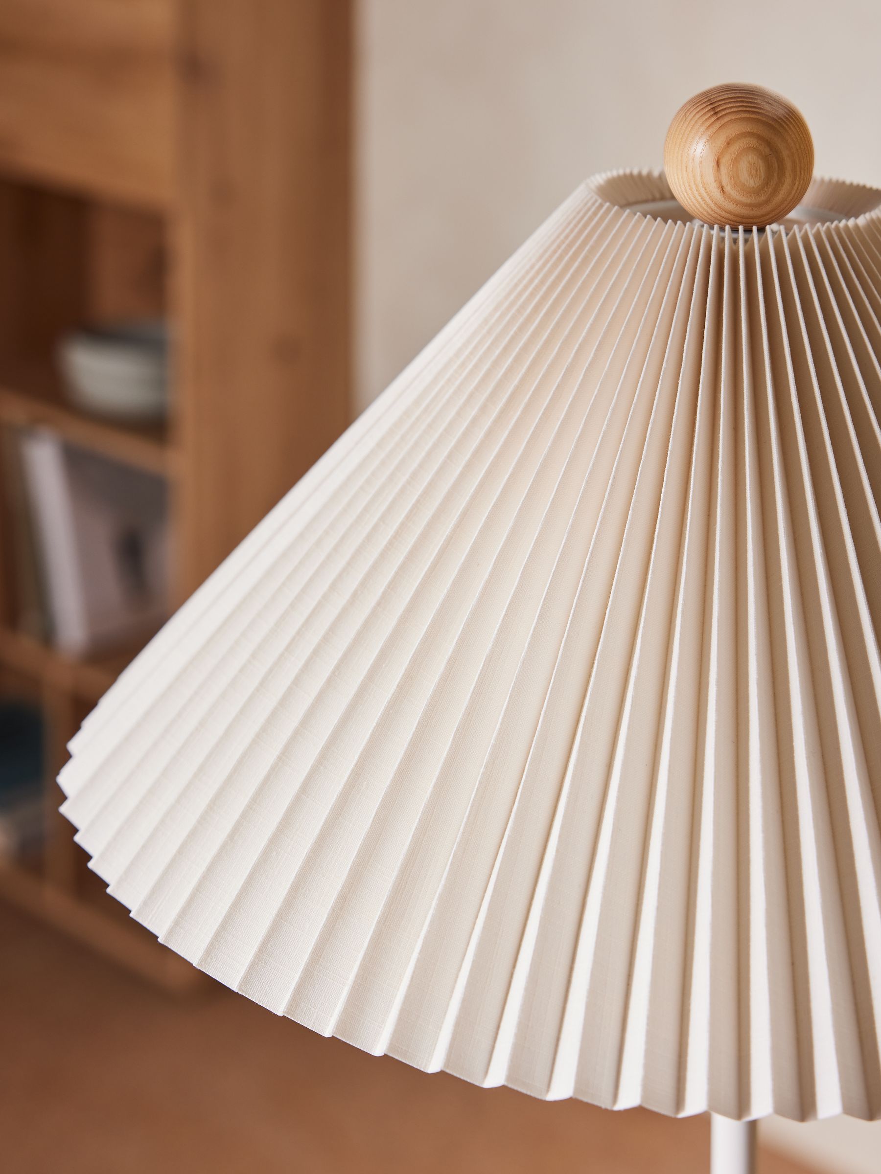 Lila Floor Lamp in Cream - Image 2 of 4