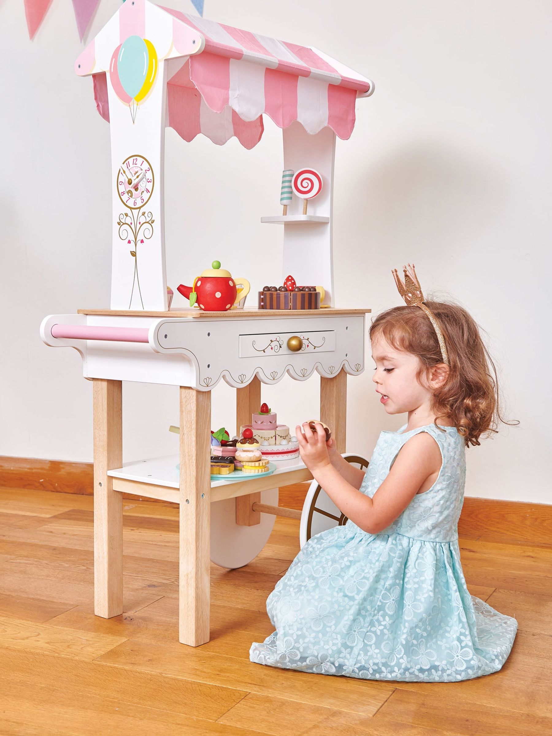Le Toy Van Teas & Treats Trolley - Image 9 of 12