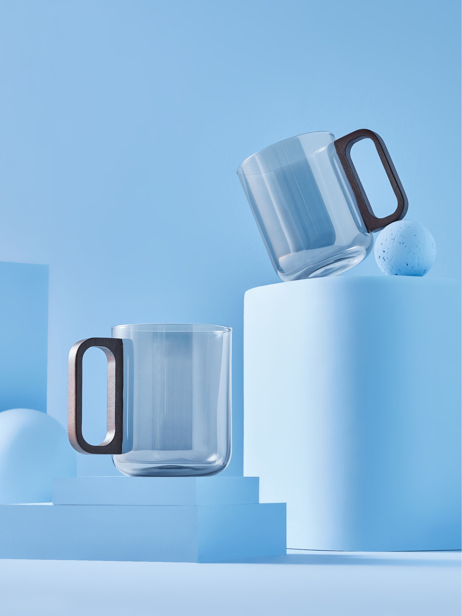 Set of 2 Declan Glass Mugs in Smoke - Image 2 of 4