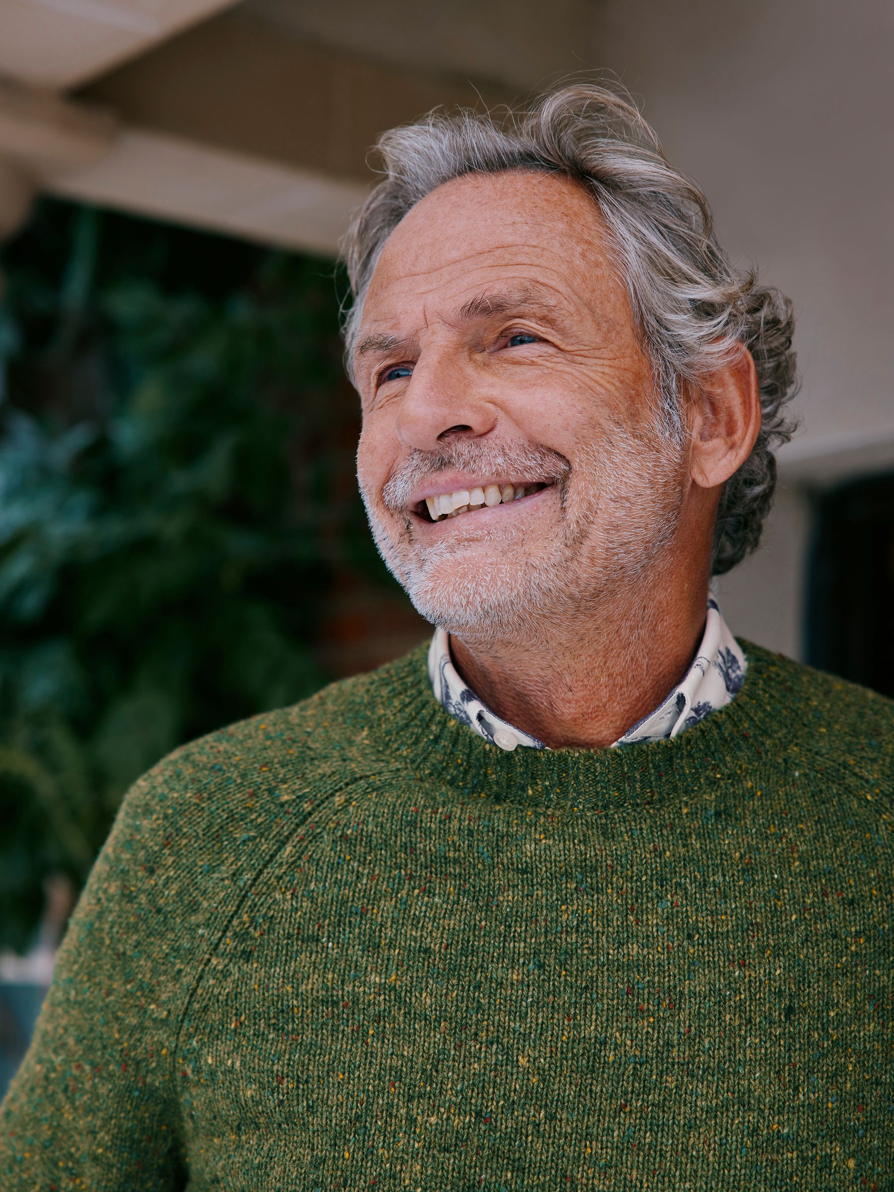 Glenbay Green Crew Neck Knitted Jumper - Image 2 of 8