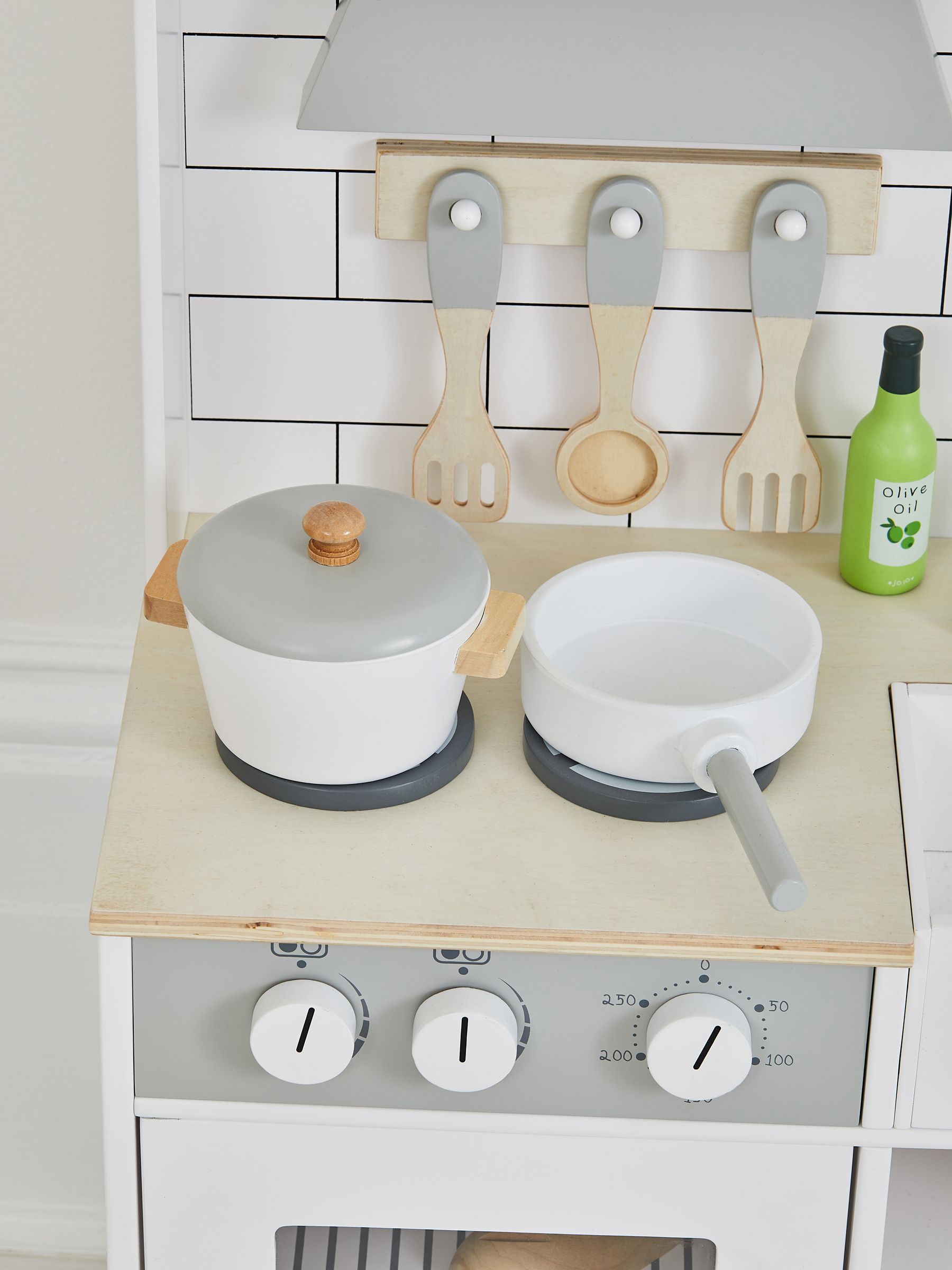 White Henley Wooden Play Kitchen - Image 5 of 12