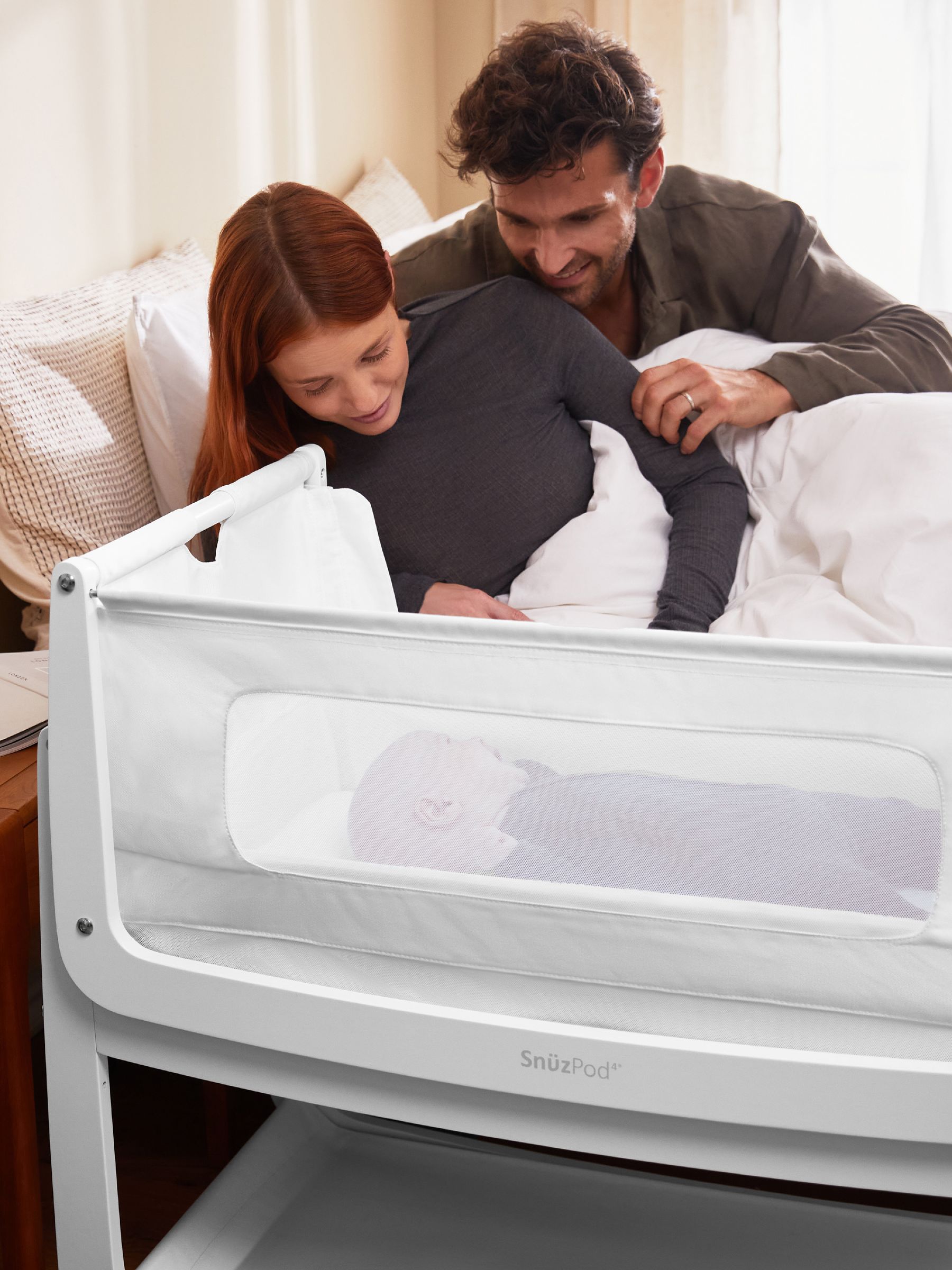 Snuz White SnuzPod 4 Bedside Crib - Image 5 of 7