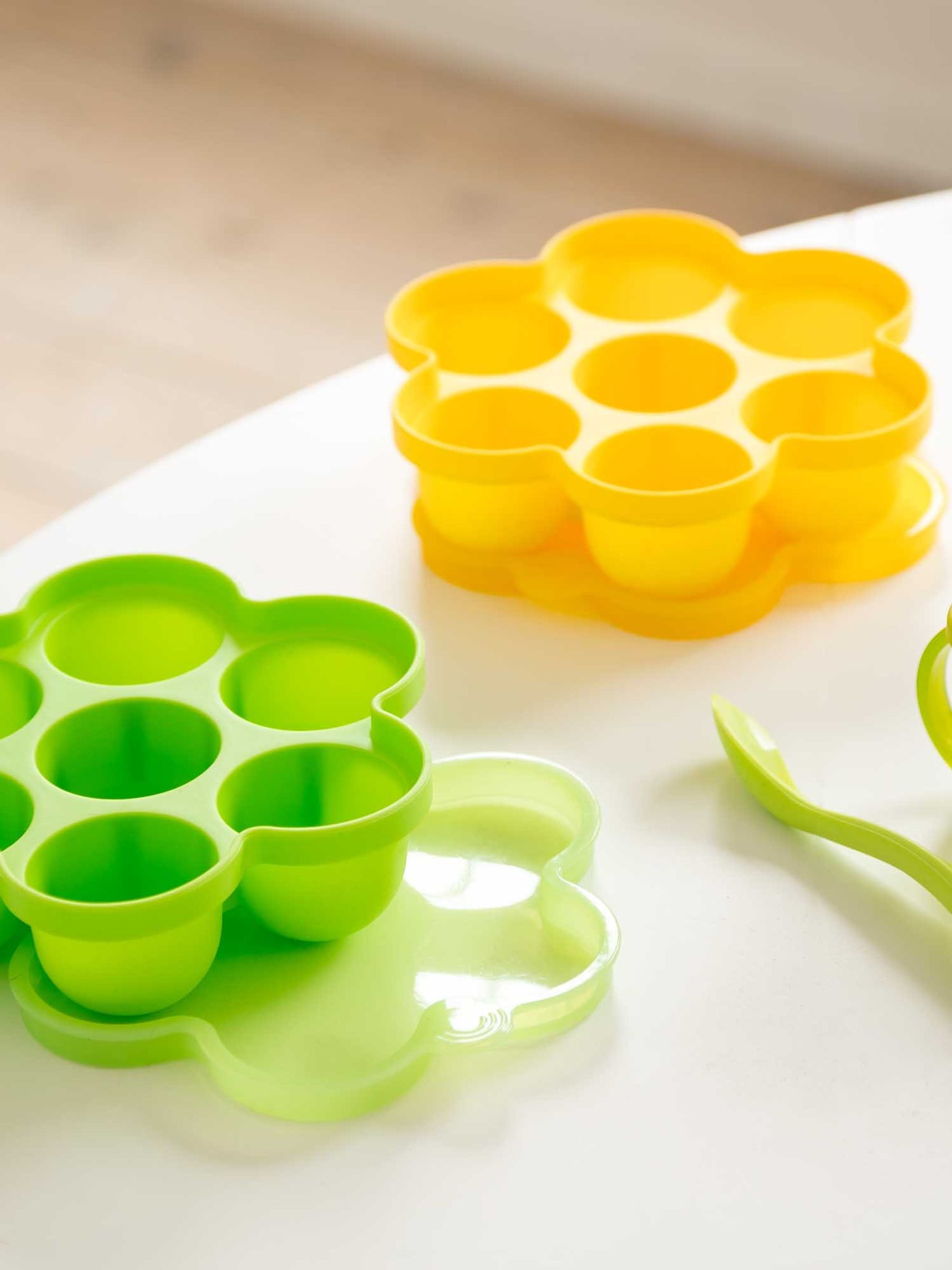 2-Pack Large Silicone Food Storage Trays - Image 1 of 3