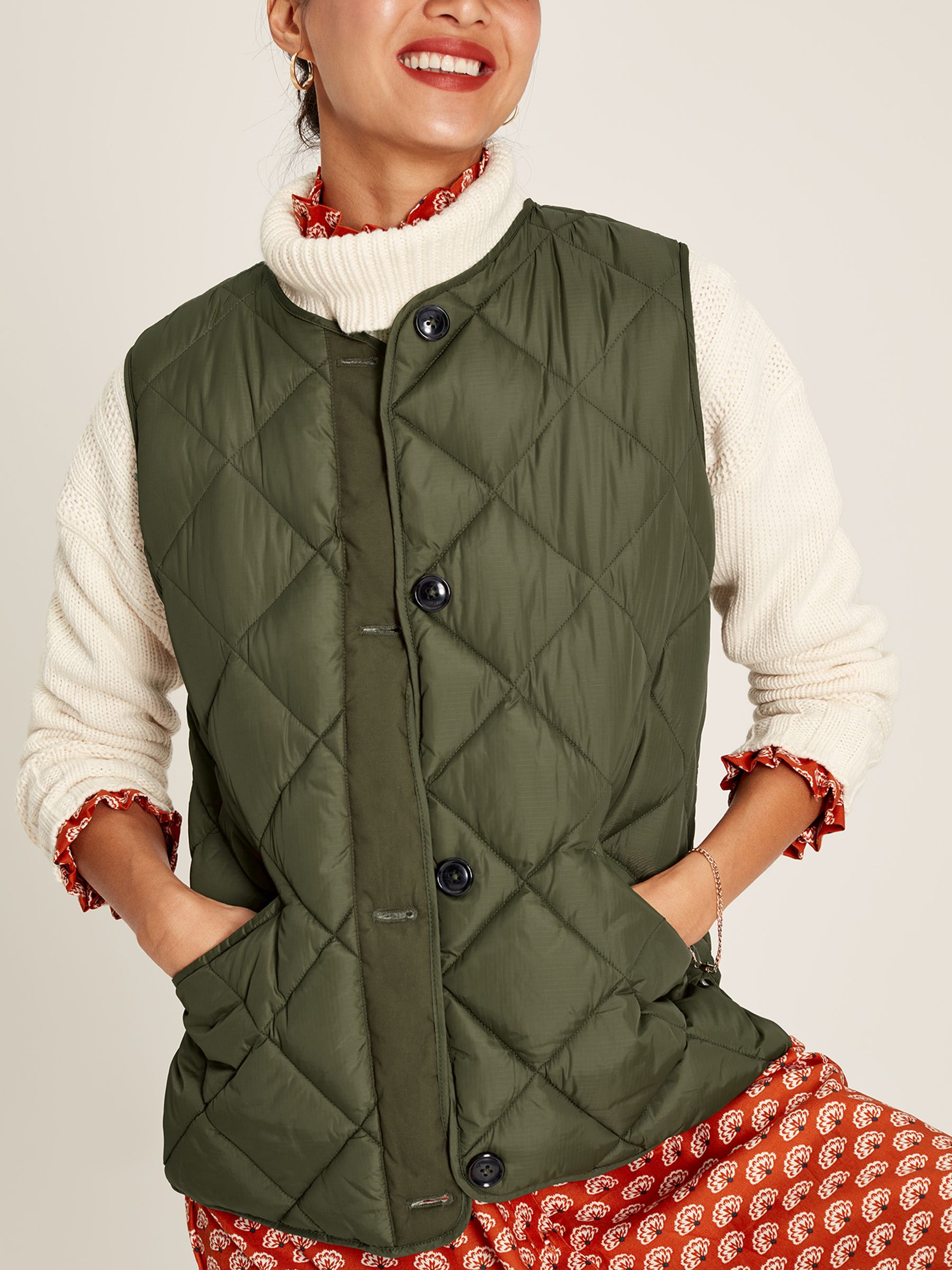 Radley Green Showerproof Diamond Quilted Gilet - Image 3 of 7