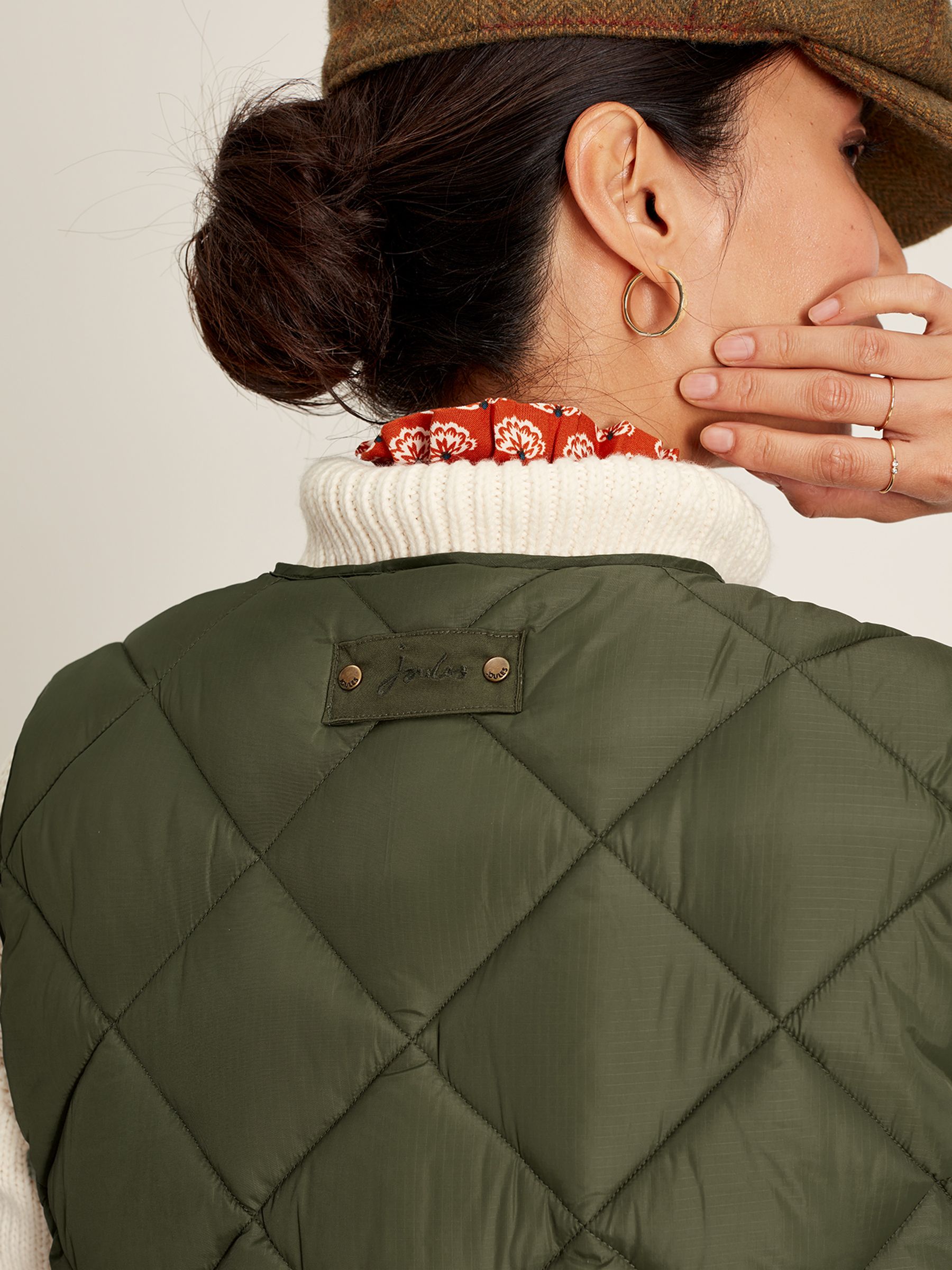 Radley Green Showerproof Diamond Quilted Gilet - Image 4 of 7