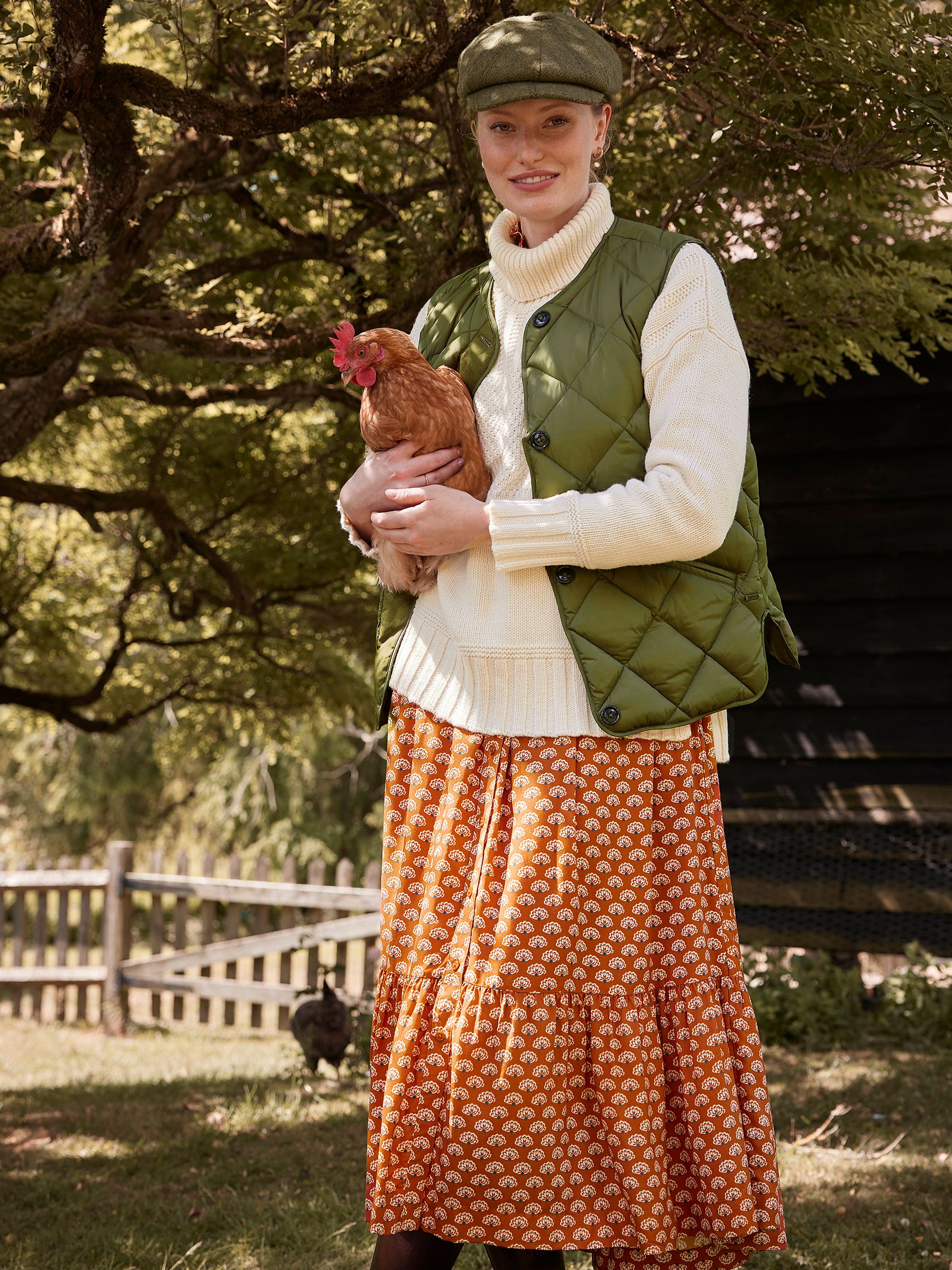 Radley Green Showerproof Diamond Quilted Gilet - Image 5 of 7