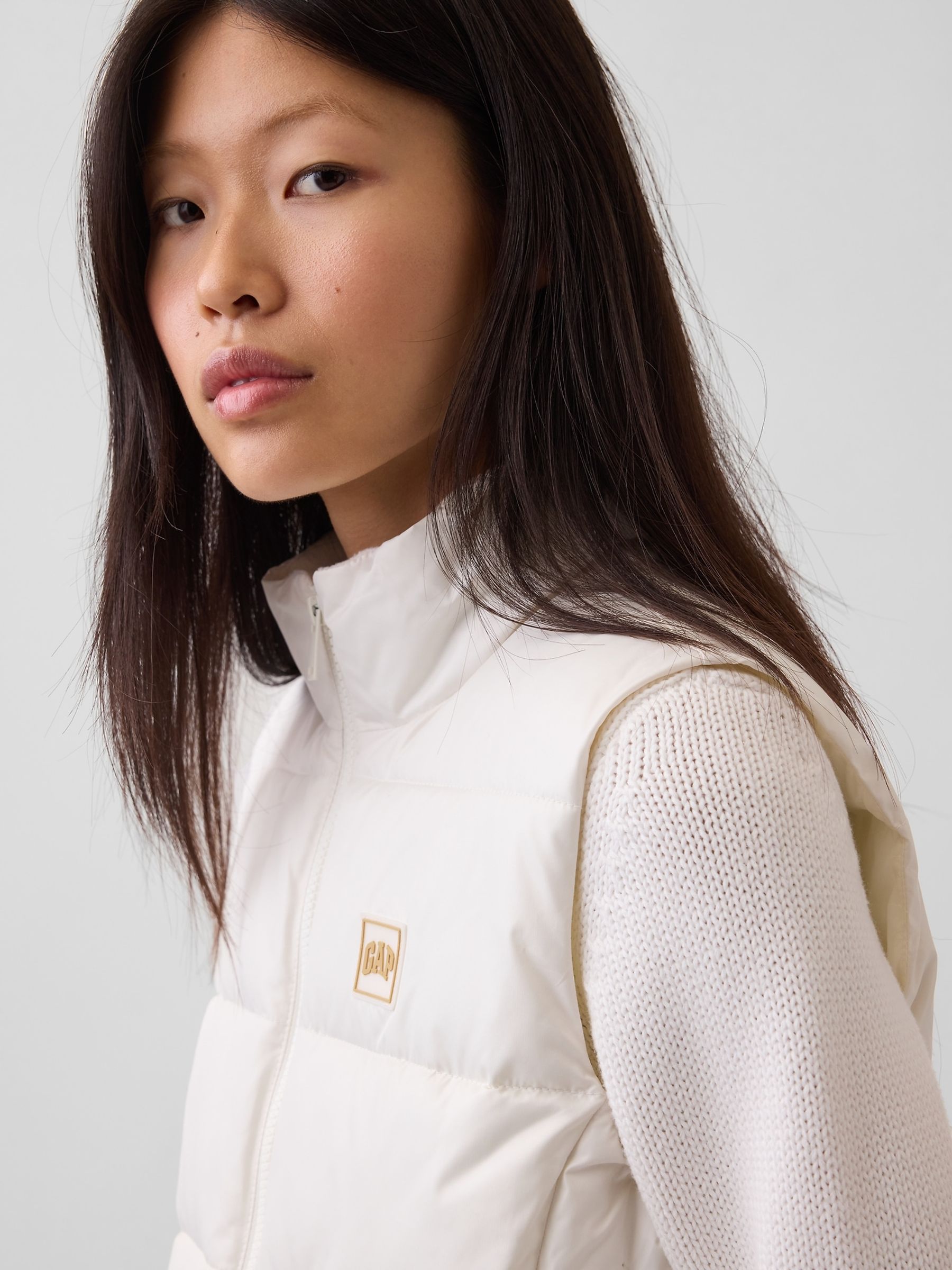 White Relaxed Puffer Gilet - Image 4 of 4 White Relaxed Puffer Gilet - Image 4 of 4