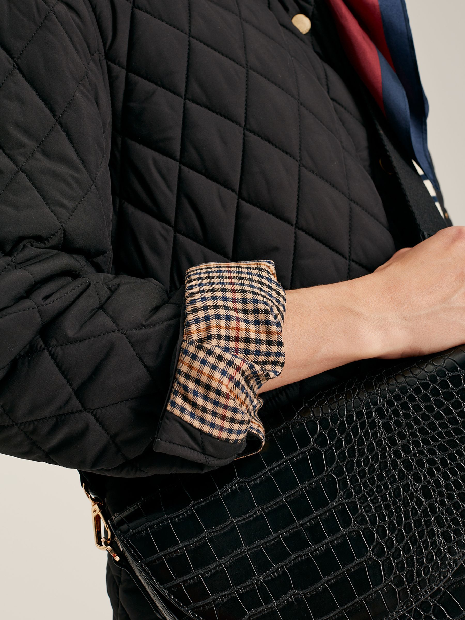 Arlington Black Showerproof Diamond Quilted Jacket - Image 5 of 6