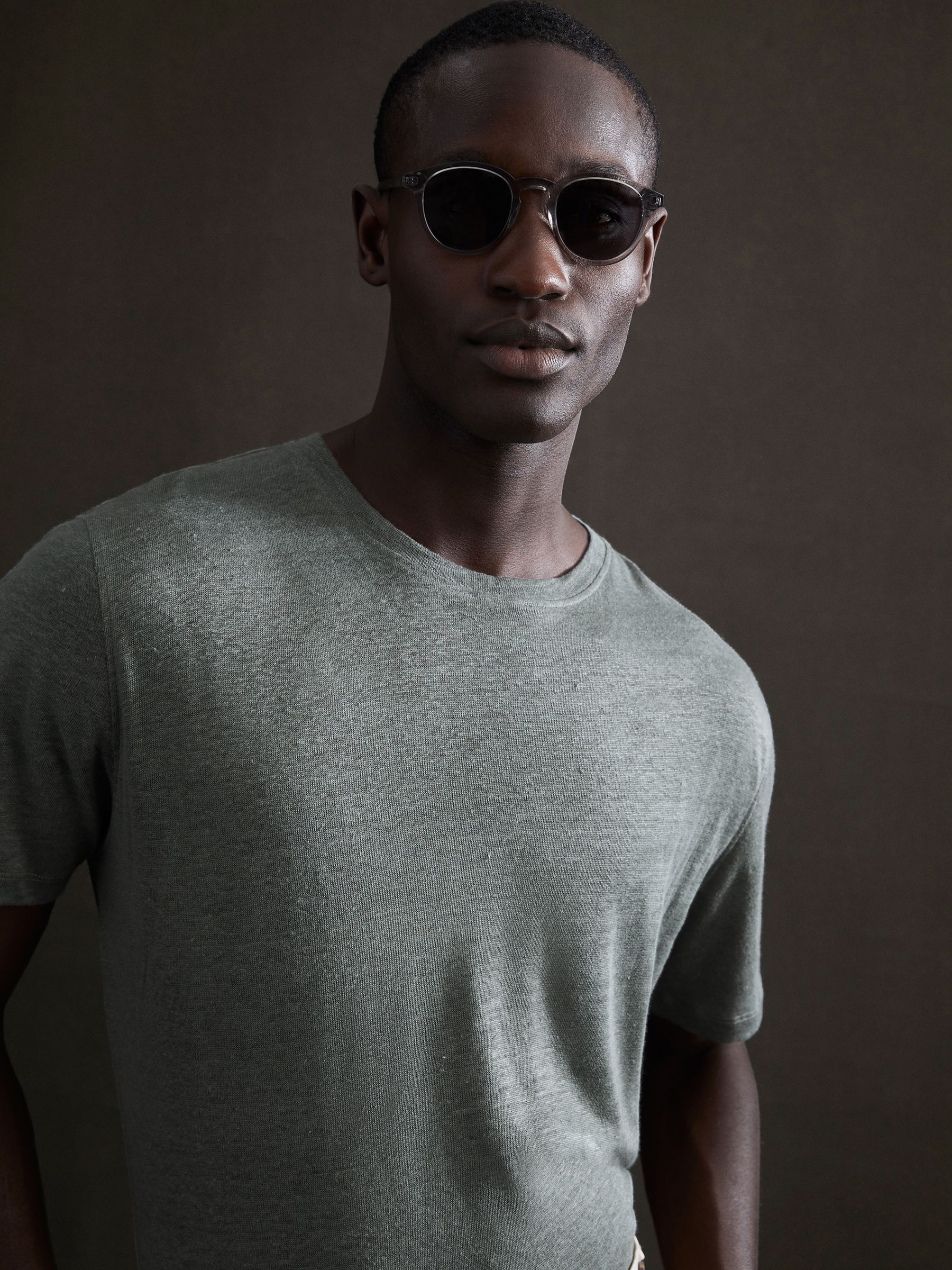 Linen Crew Neck T-Shirt in Fern Green - Image 1 of 5