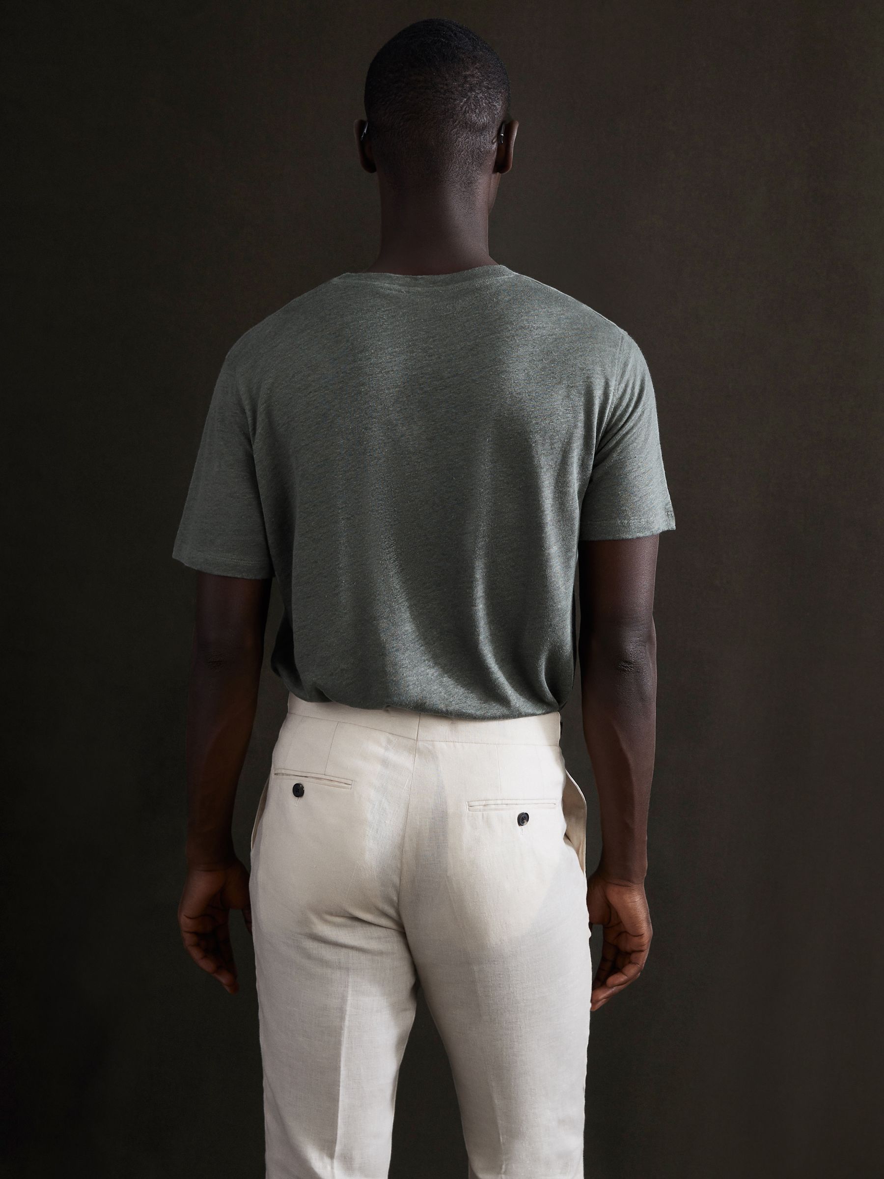 Linen Crew Neck T-Shirt in Fern Green - Image 4 of 5