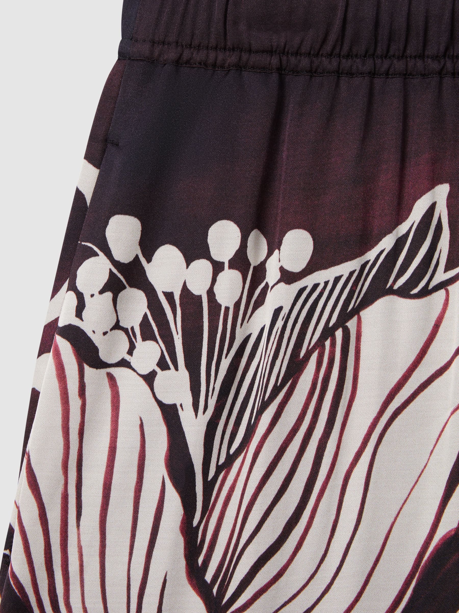 Printed Drawstring Shorts in Burgundy/Cream - Image 7 of 7