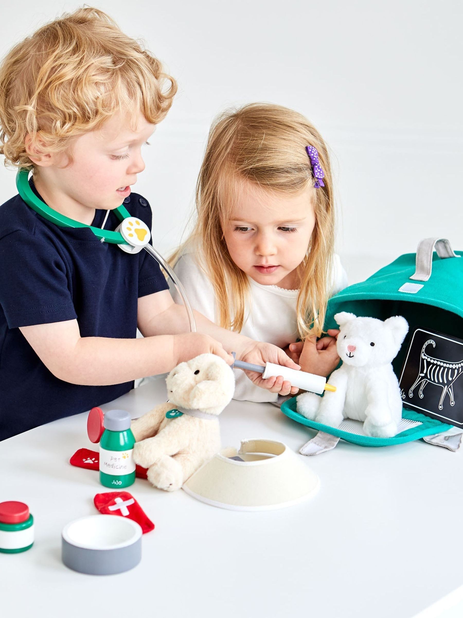 Personalised Vet Playset - Image 3 of 8