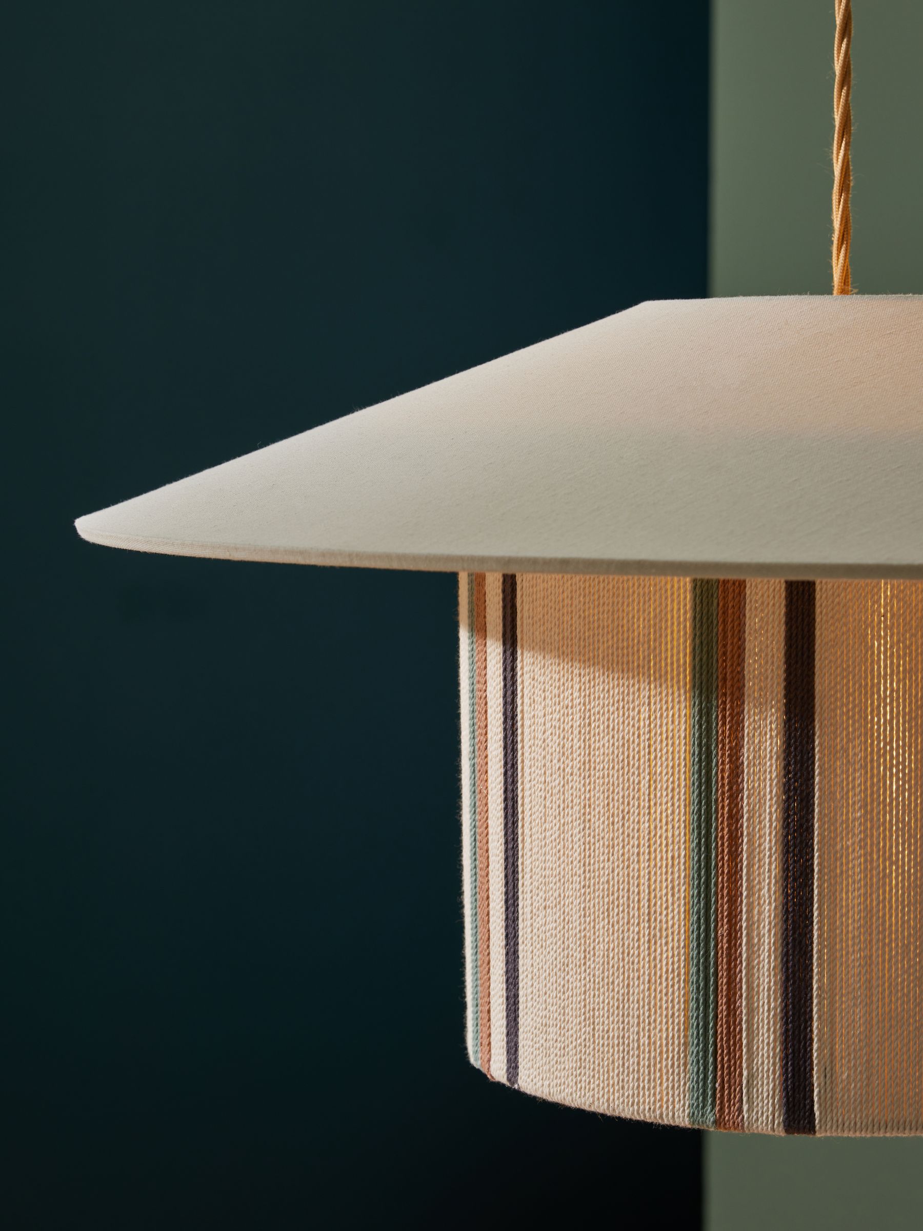 Ronnie Easyfit Shade in Cream - Image 4 of 4