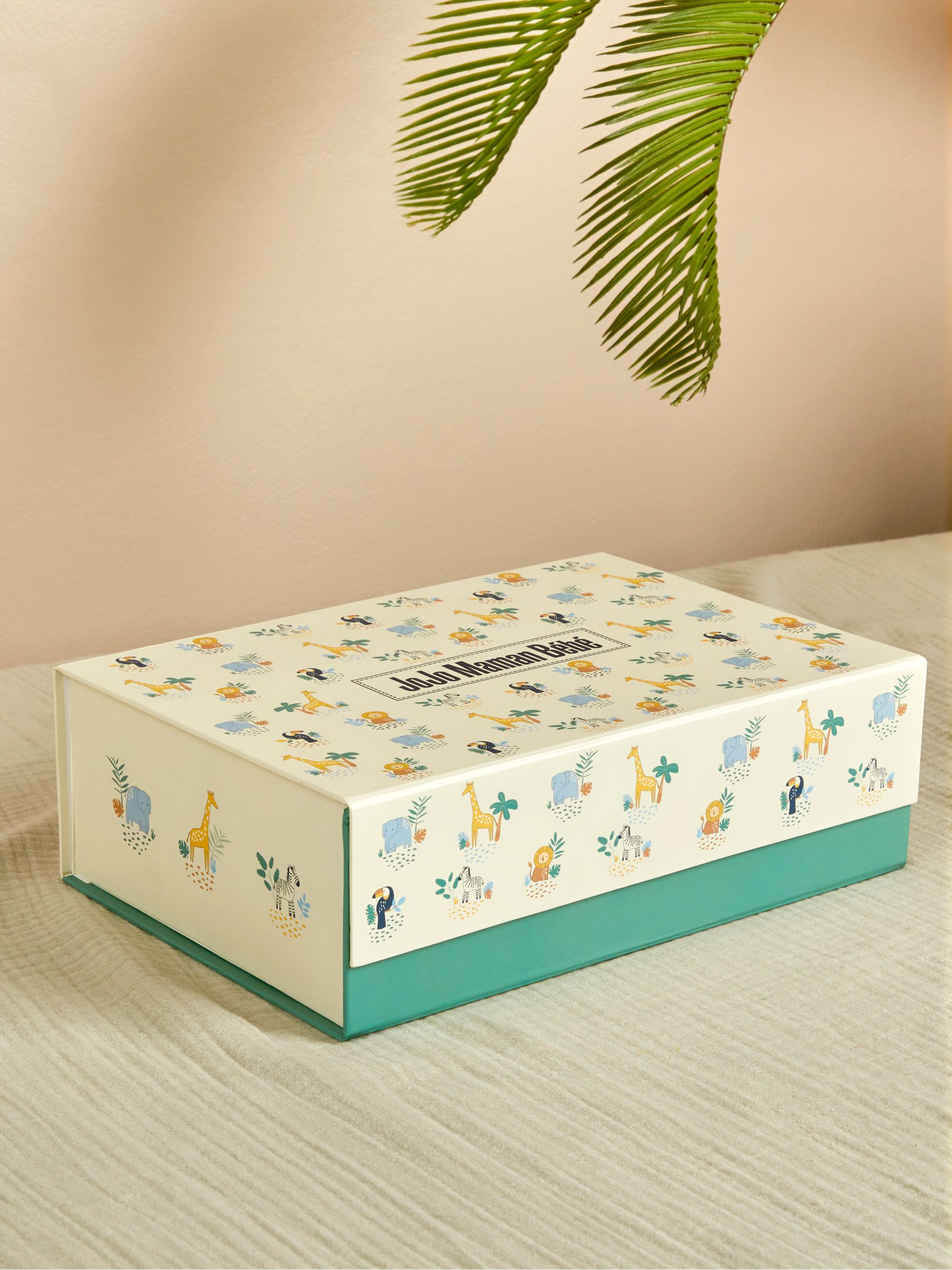 White Medium Safari Gift Box - Image 1 of 3
