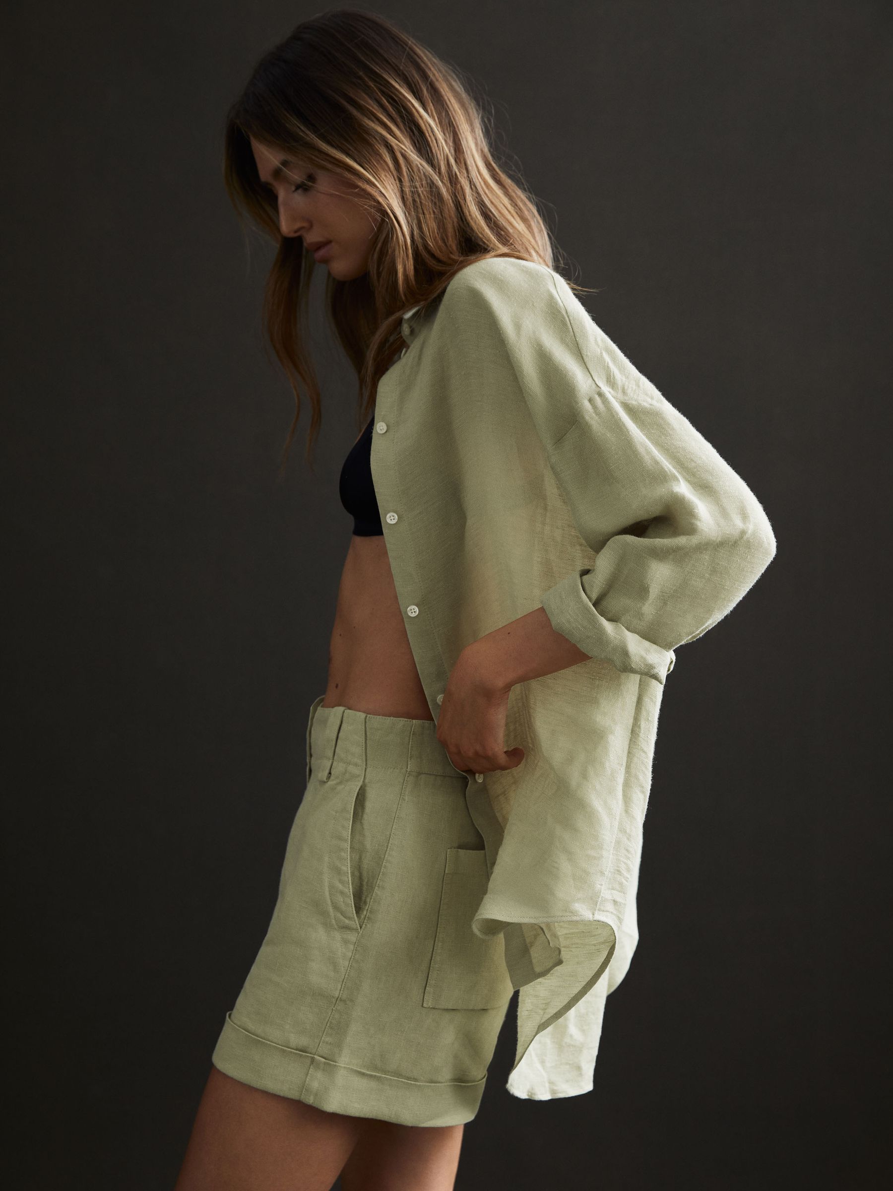 Linen High Rise Garment Dyed Shorts in Green - Image 3 of 4