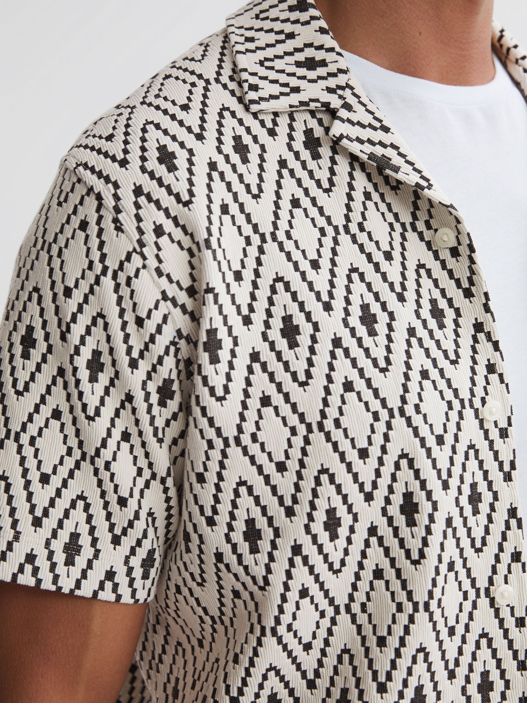 Jacquard Cuban Collar Shirt in White/Black - Image 4 of 5