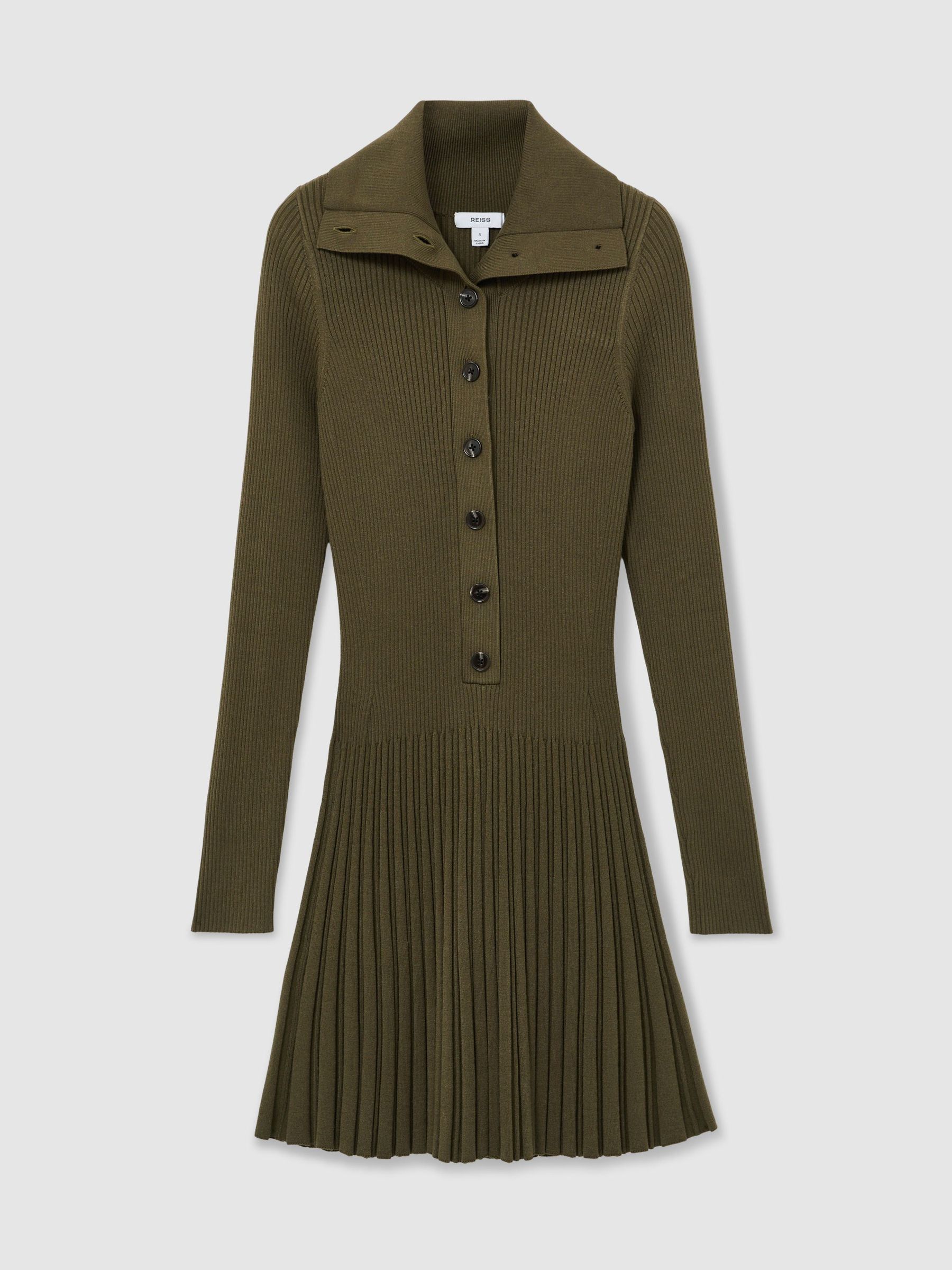 Rib-Knit Pleated Half-Button Mini Dress in Khaki Green - Bild 2 von 8