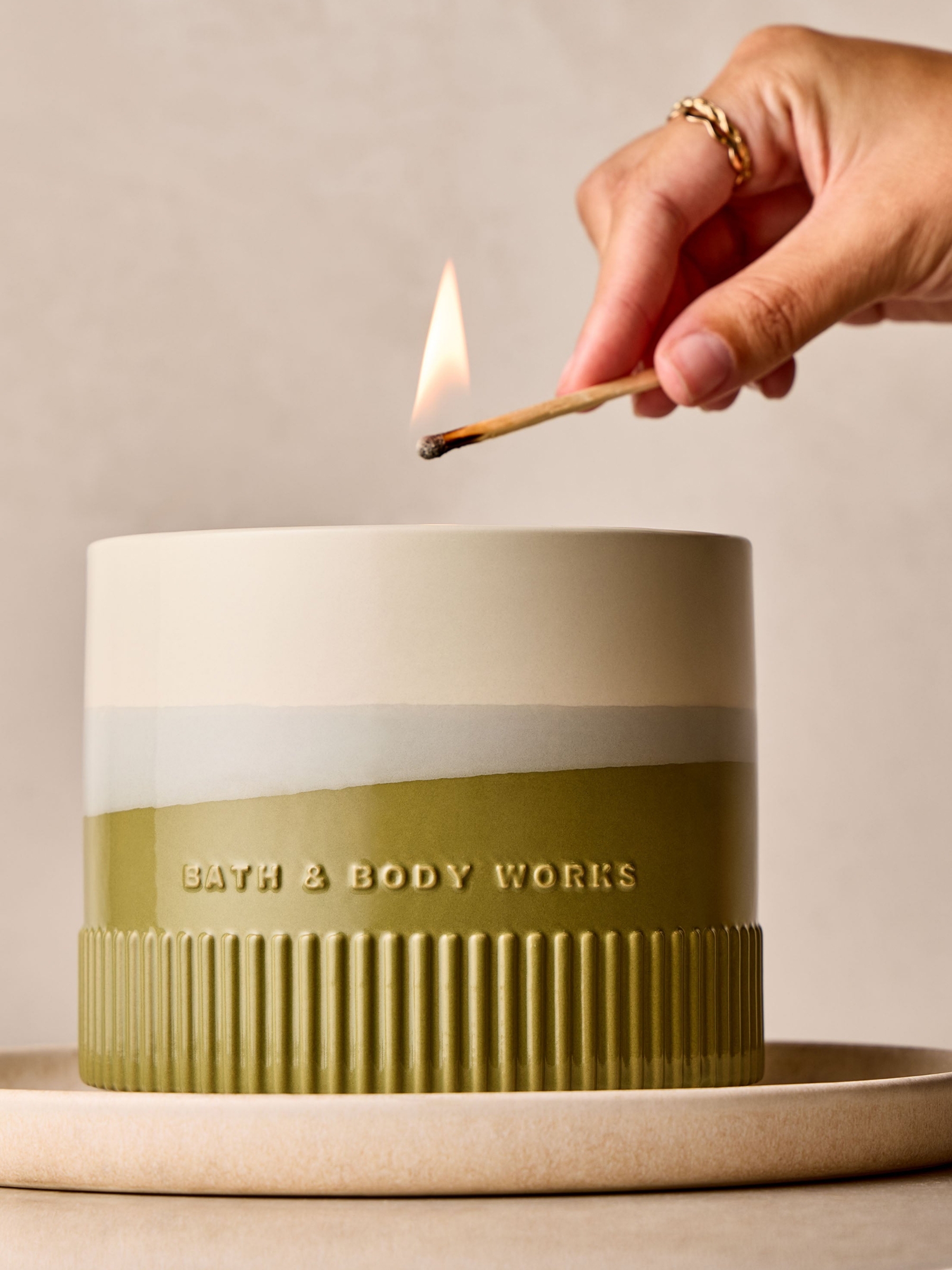 Sea Salt & Musk 4-Wick Ceramic Candle 850g - Image 5 of 5 Sea Salt & Musk 4-Wick Ceramic Candle 850g - Image 5 of 5