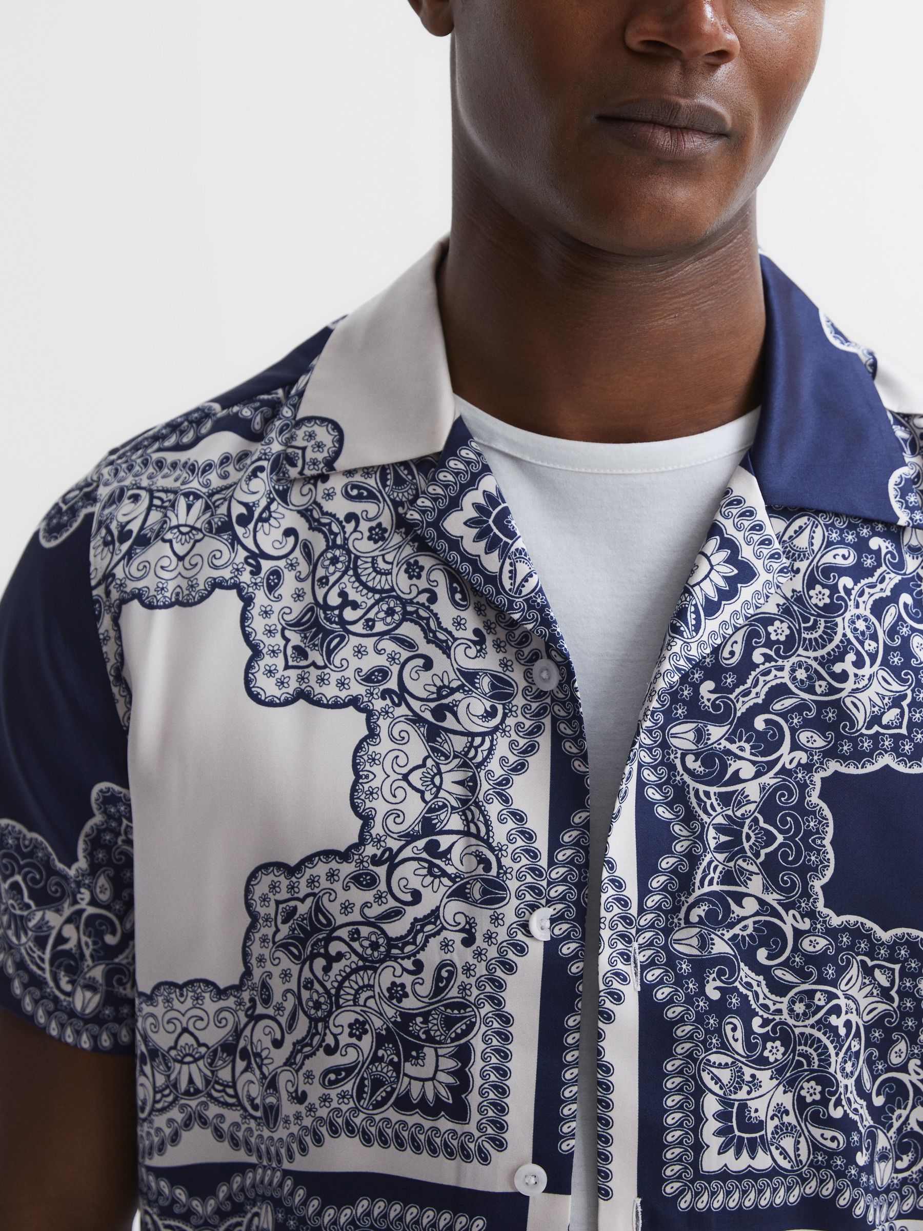 Printed Cuban Collar Button Through T-Shirt in Blue/White - Image 3 of 4