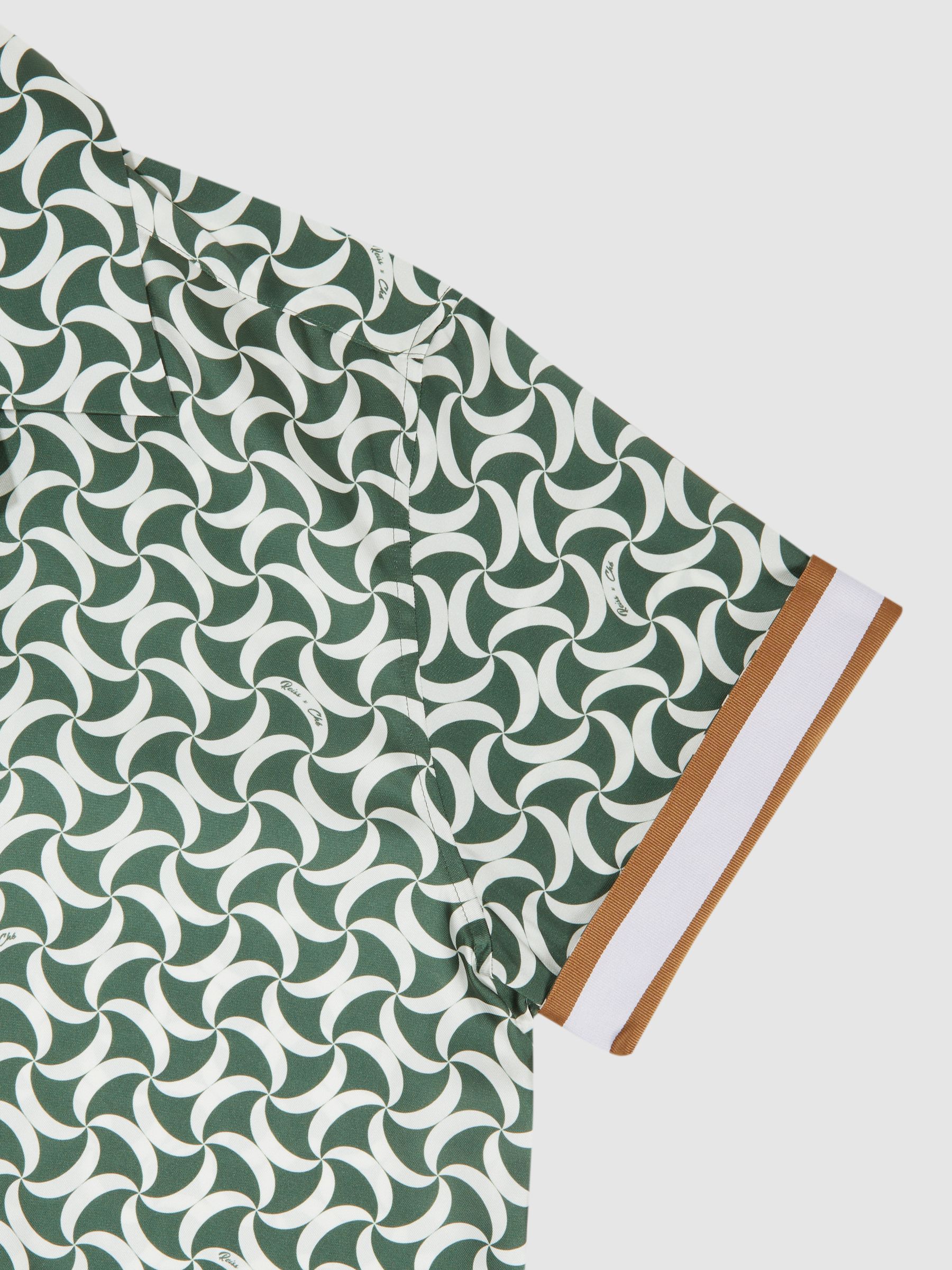 Reiss | Ché Printed Cuban Collar Button-Through Shirt in Green/White - Image 7 of 7