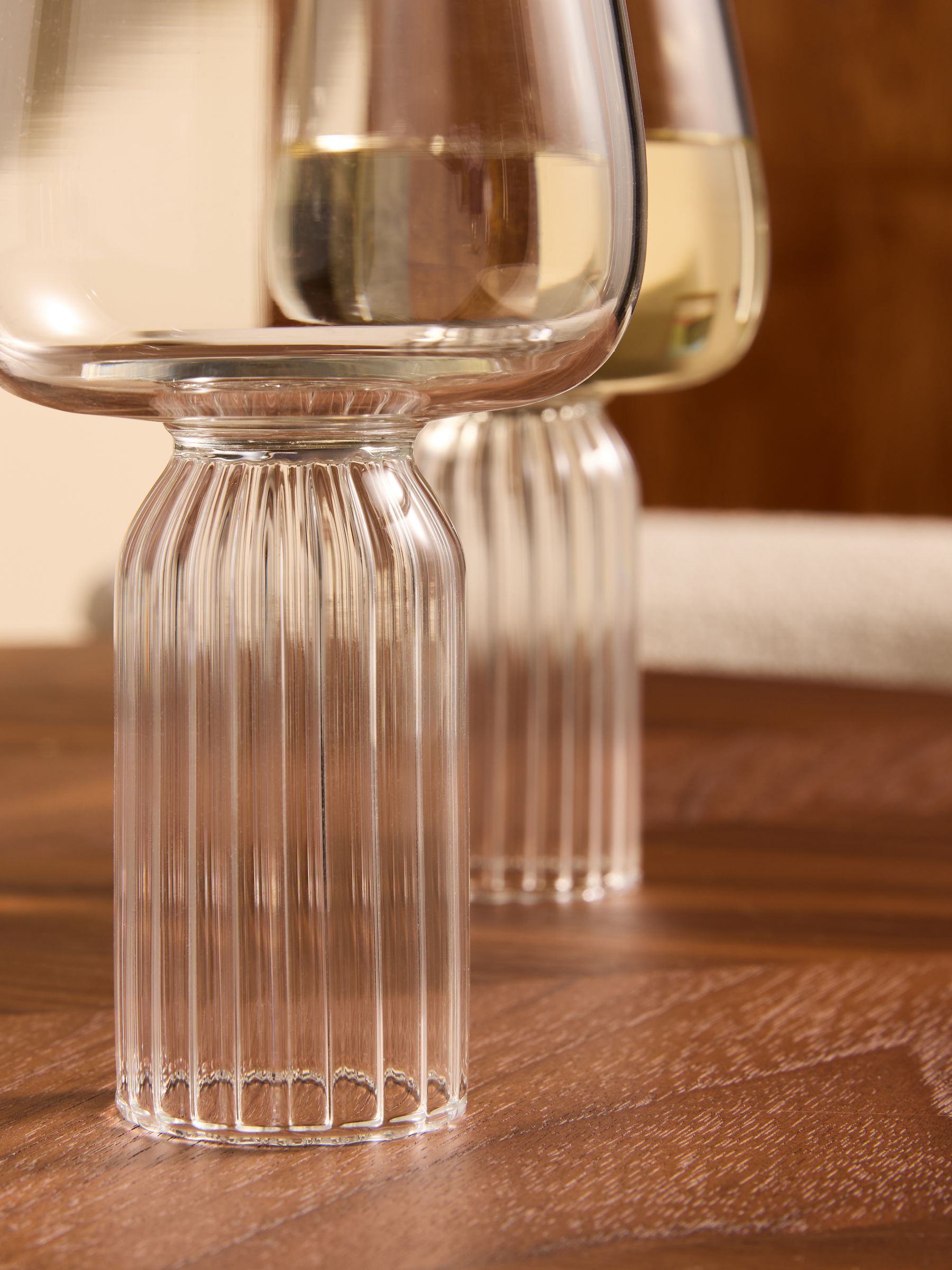 Set of 4 Edith Wine Glasses in Clear - Image 2 of 3