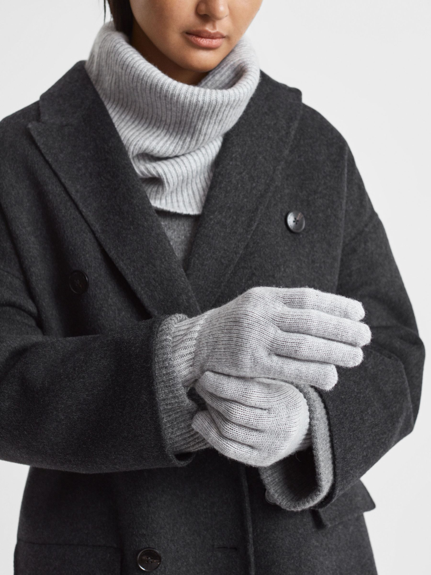 Wool Blend Contrast Trim Gloves in Grey/Ecru - Image 2 of 3
