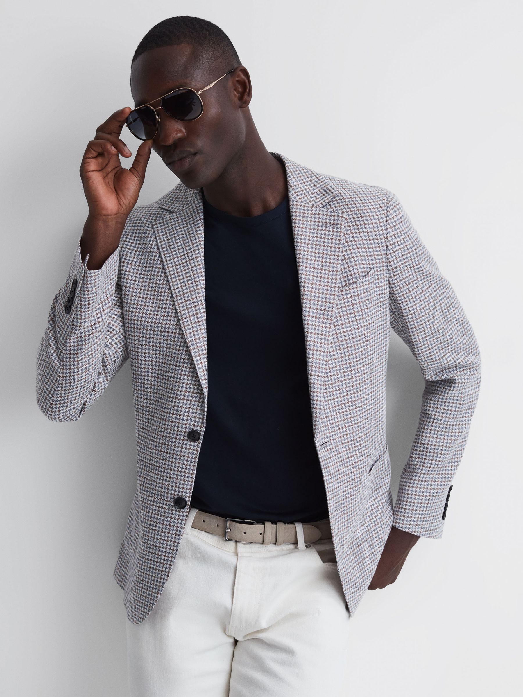 Carrera Eyewear Sunglasses in Tortoise - Image 4 of 7