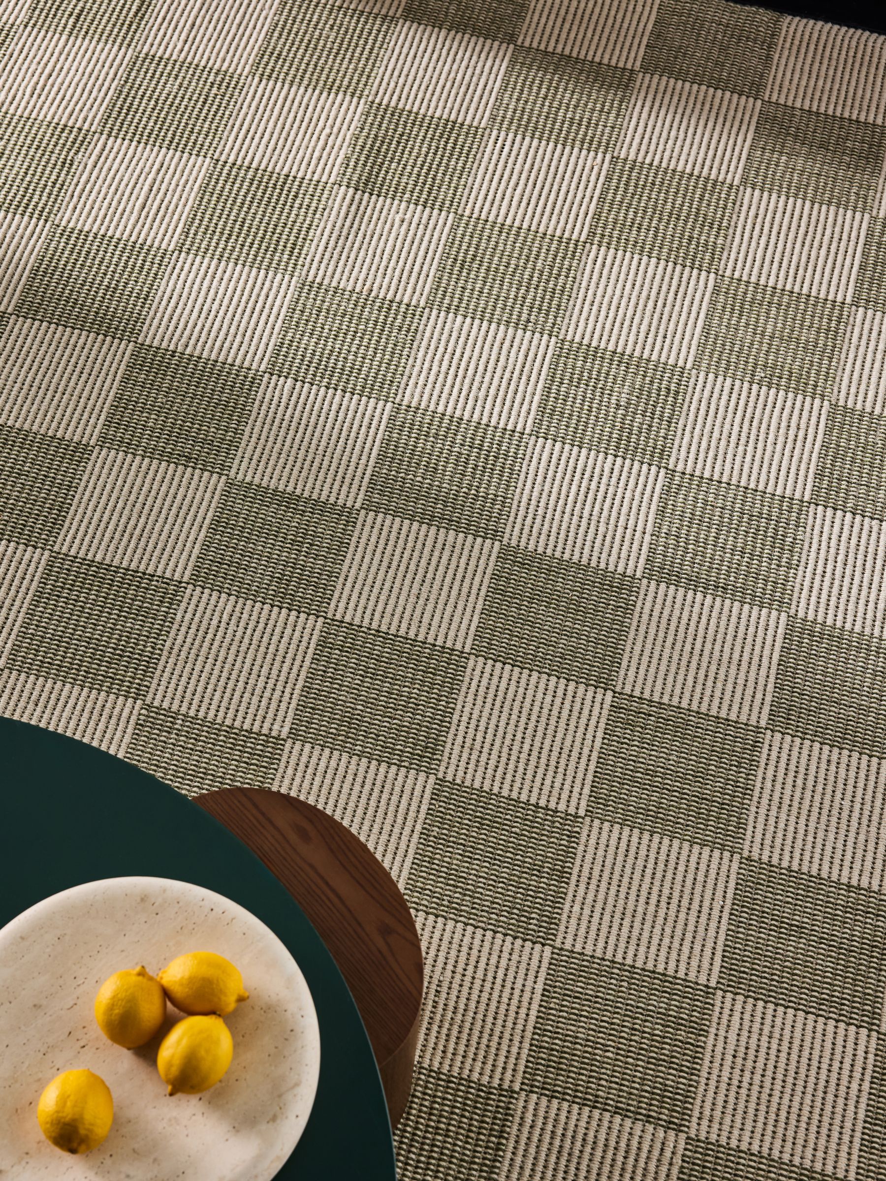 Juliette Woven Wool Rug in Green/White - Image 4 of 5