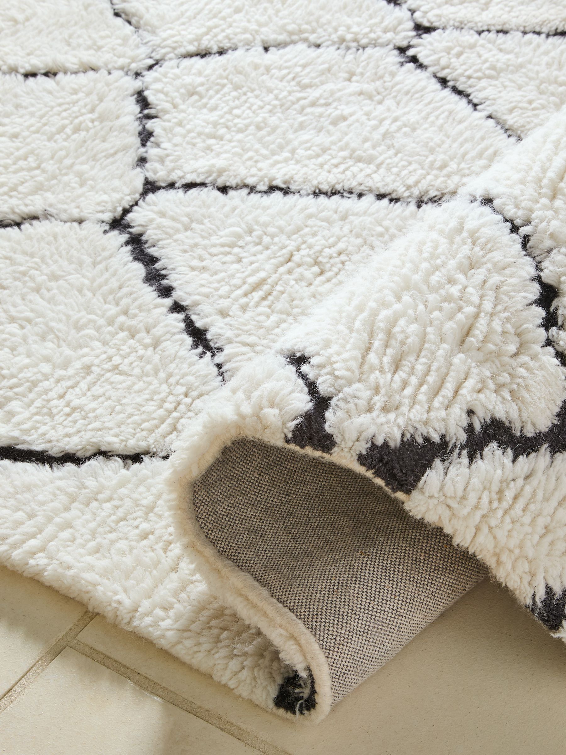 Marvin Wool Berber Rug in White - Image 5 of 5