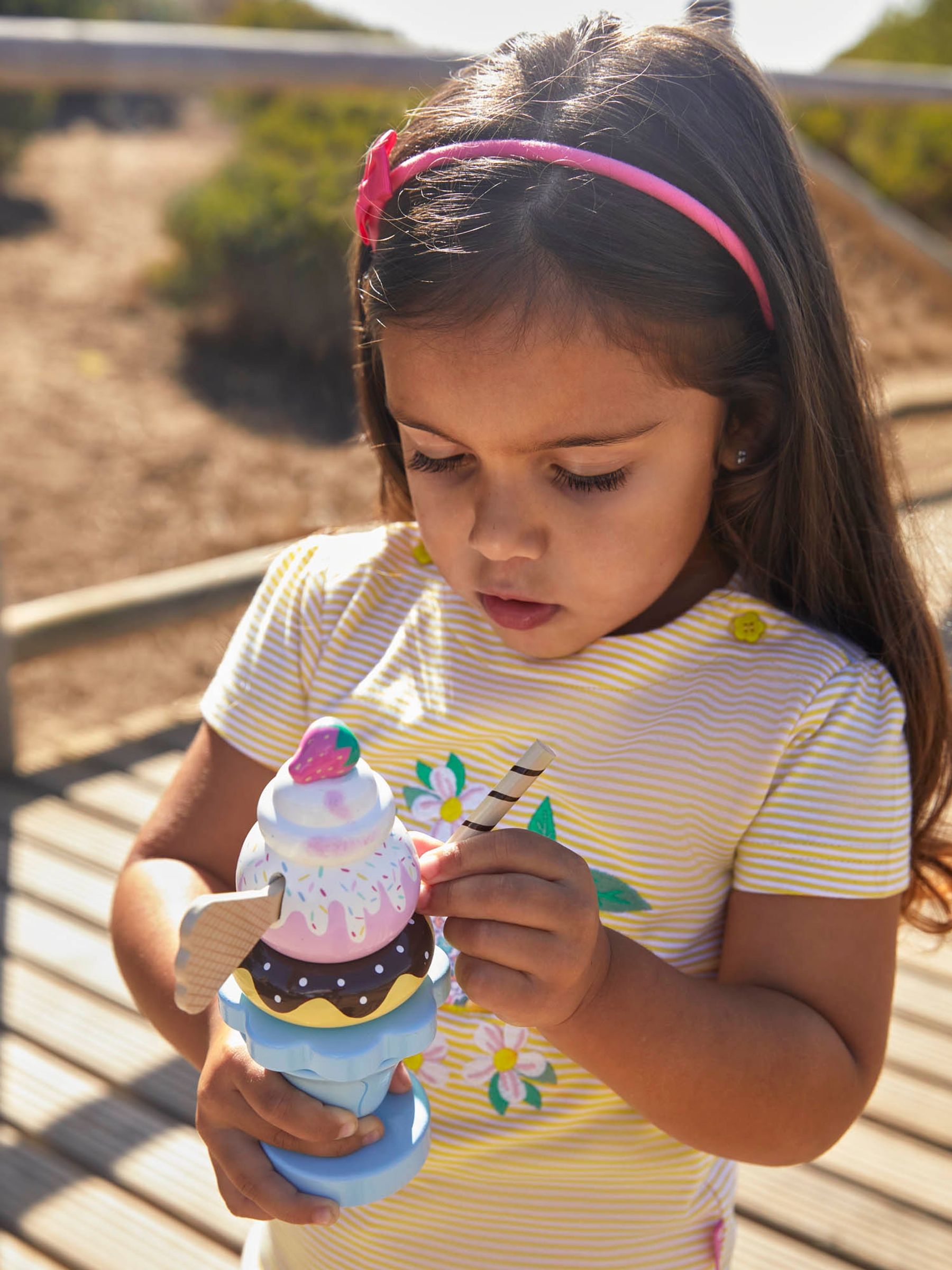 Wooden Ice Cream Stacking Toy - Image 4 of 5