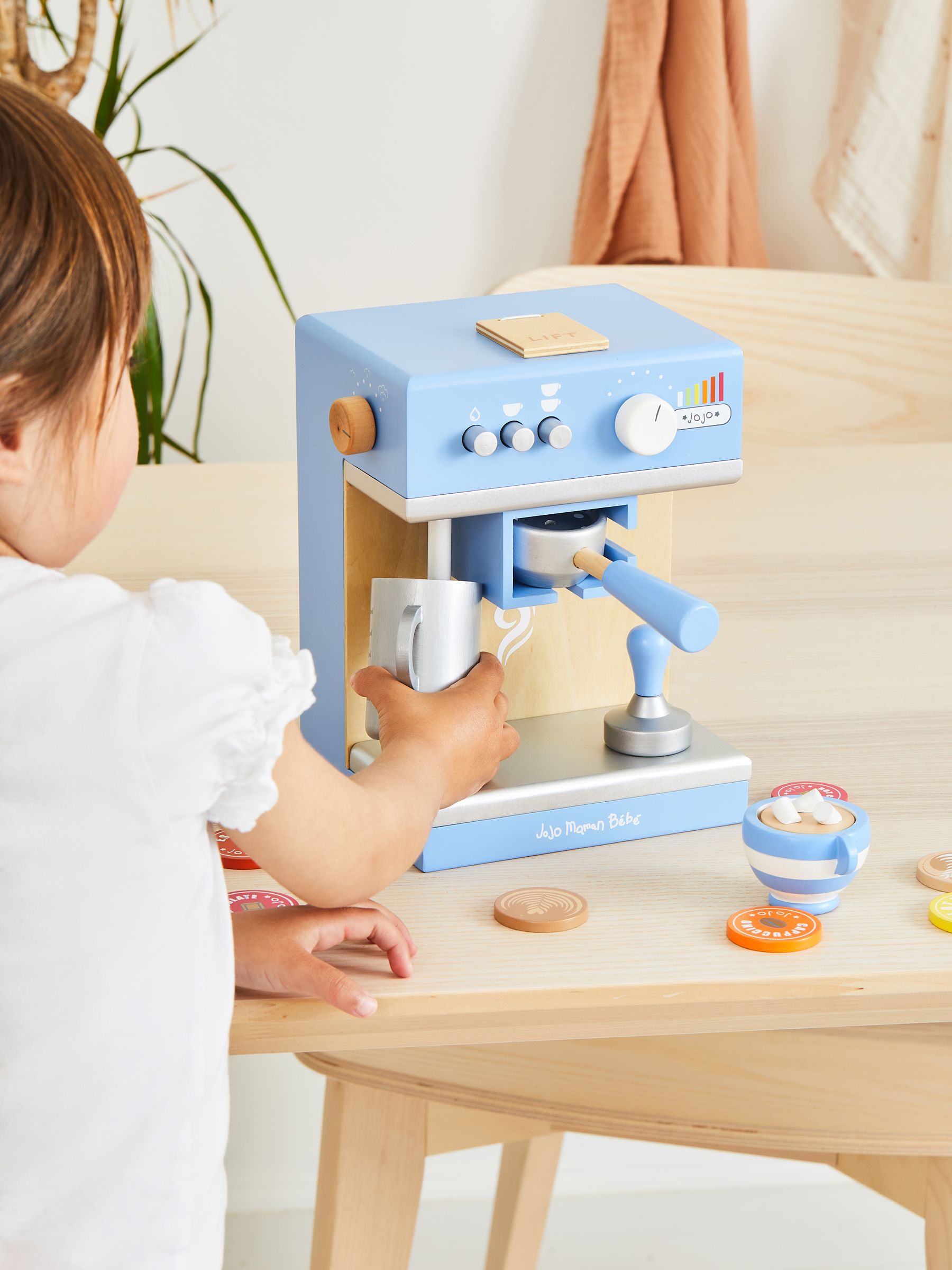 Coffee and Hot Chocolate Machine Playset - Image 2 of 8